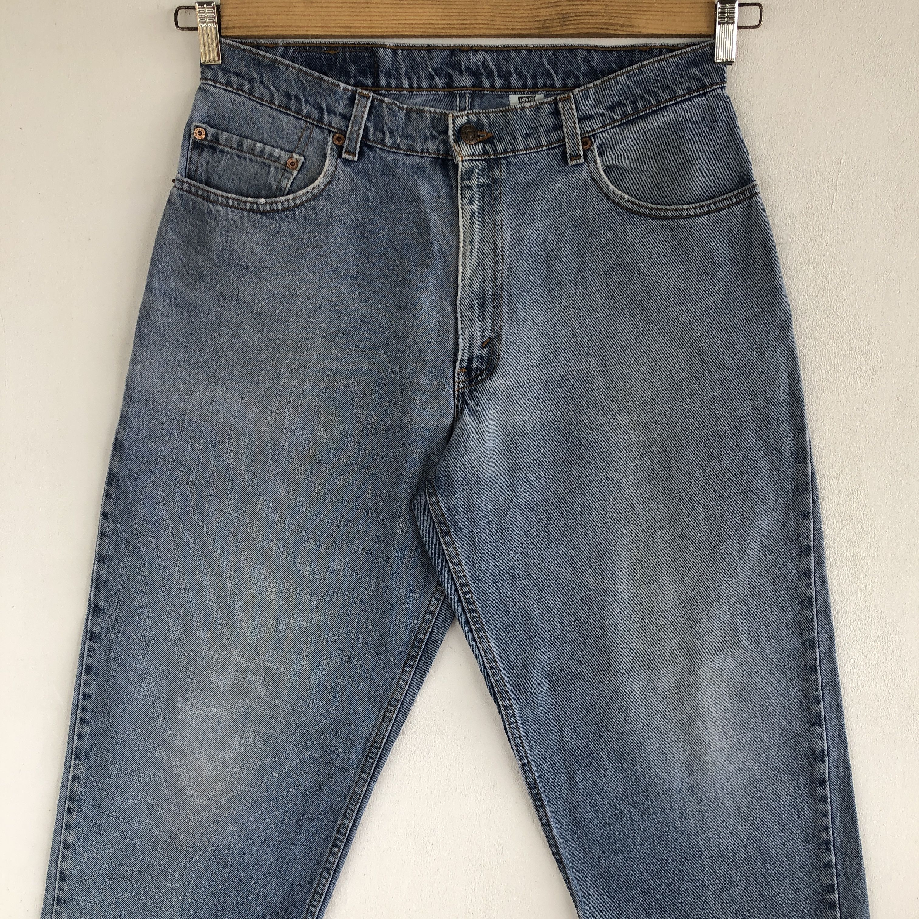 Levi's Vintage Levis Light Wash Jeans Baggy Fit Levi's 570 Denim Size US 30 / EU 46 - 5 Thumbnail