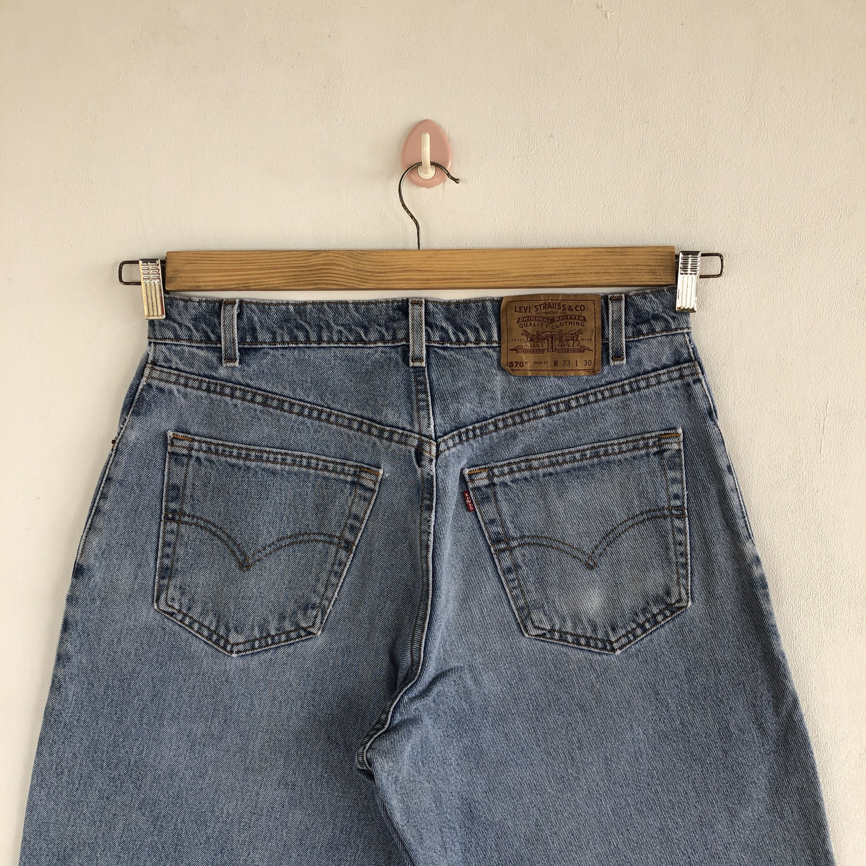 Levi's Vintage Levis Light Wash Jeans Baggy Fit Levi's 570 Denim Size US 30 / EU 46 - 4 Thumbnail