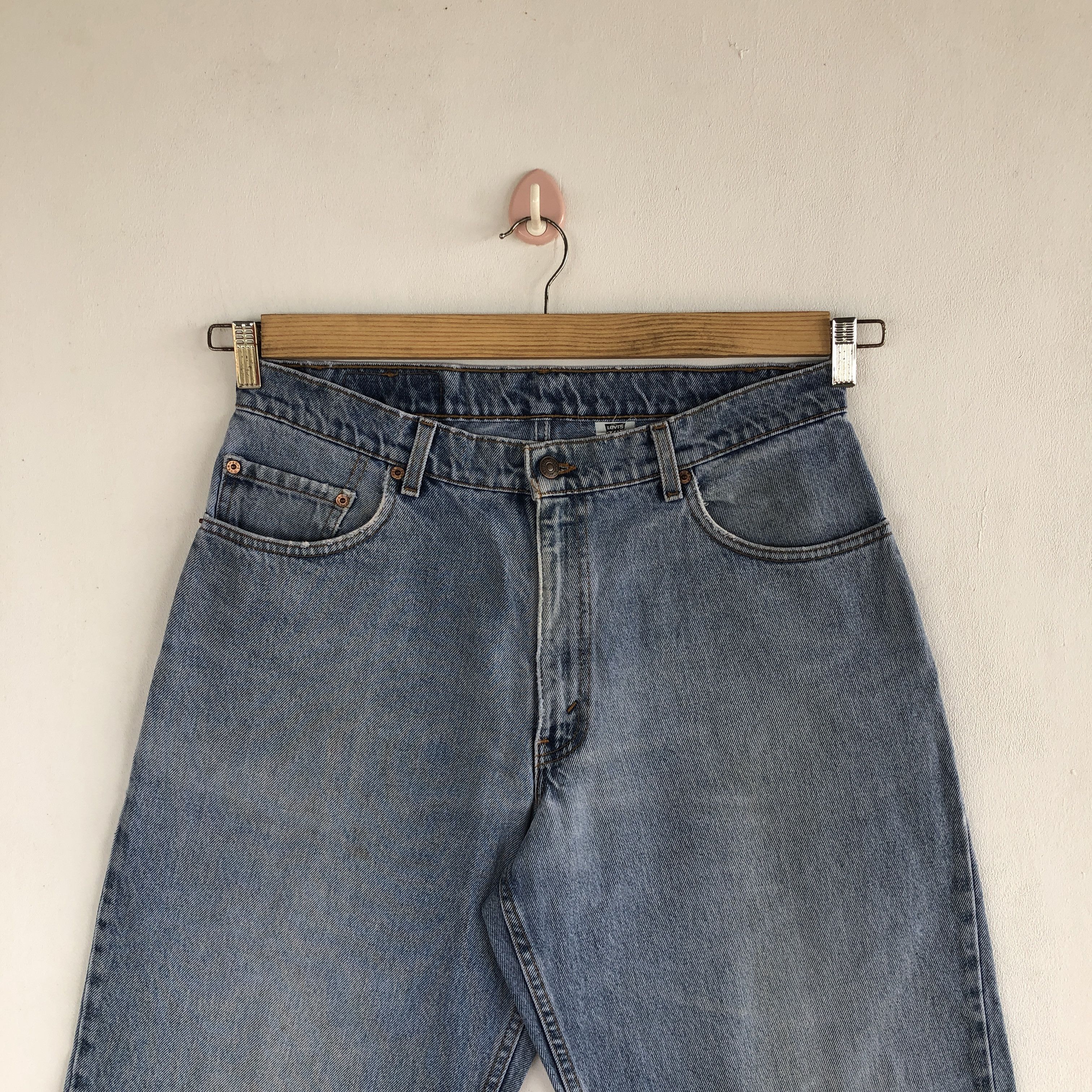 Levi's Vintage Levis Light Wash Jeans Baggy Fit Levi's 570 Denim Size US 30 / EU 46 - 3 Thumbnail