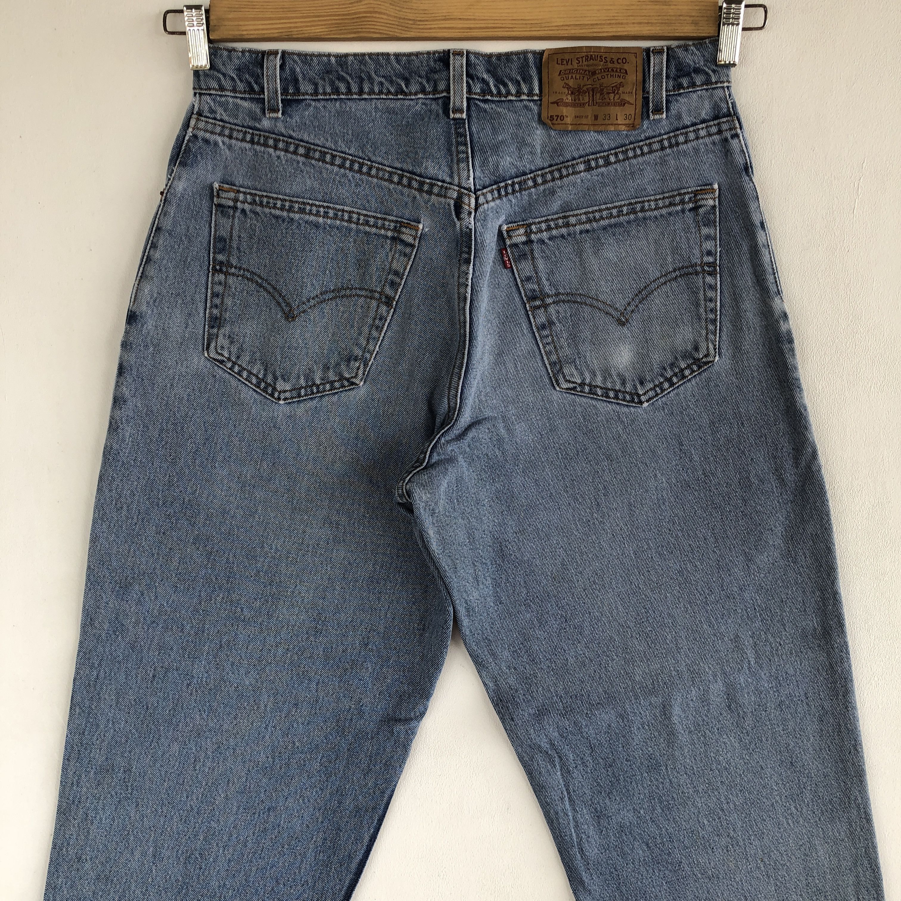 Levi's Vintage Levis Light Wash Jeans Baggy Fit Levi's 570 Denim Size US 30 / EU 46 - 6 Thumbnail