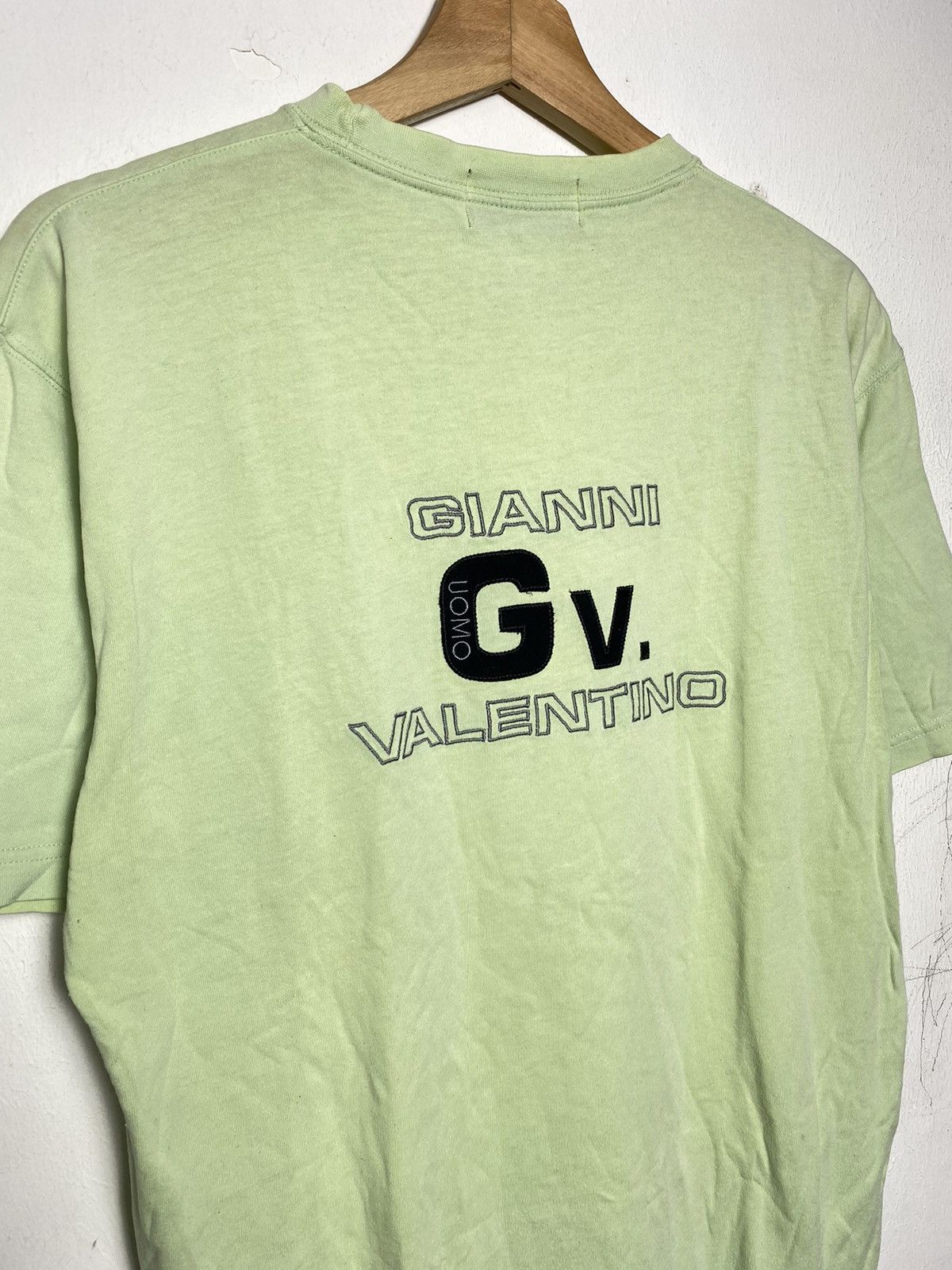 Japanese Brand Vintage Gianni Valentino Embroidered Tees Size US M / EU 48-50 / 2 - 3 Thumbnail