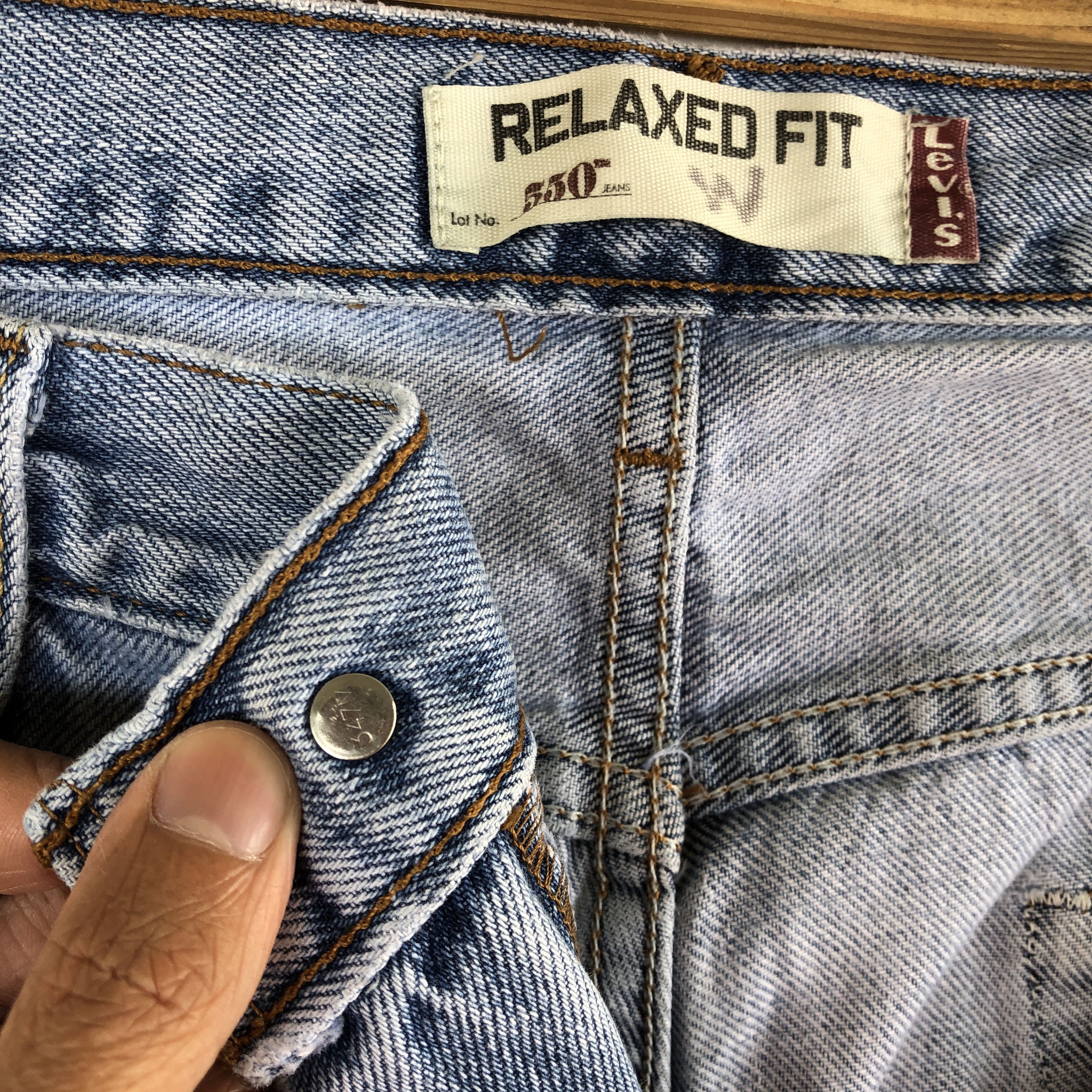 Levi's Vintage Levis Light Wash Jeans Dirty Levi's 505 Denim Size US 34 / EU 50 - 9 Thumbnail