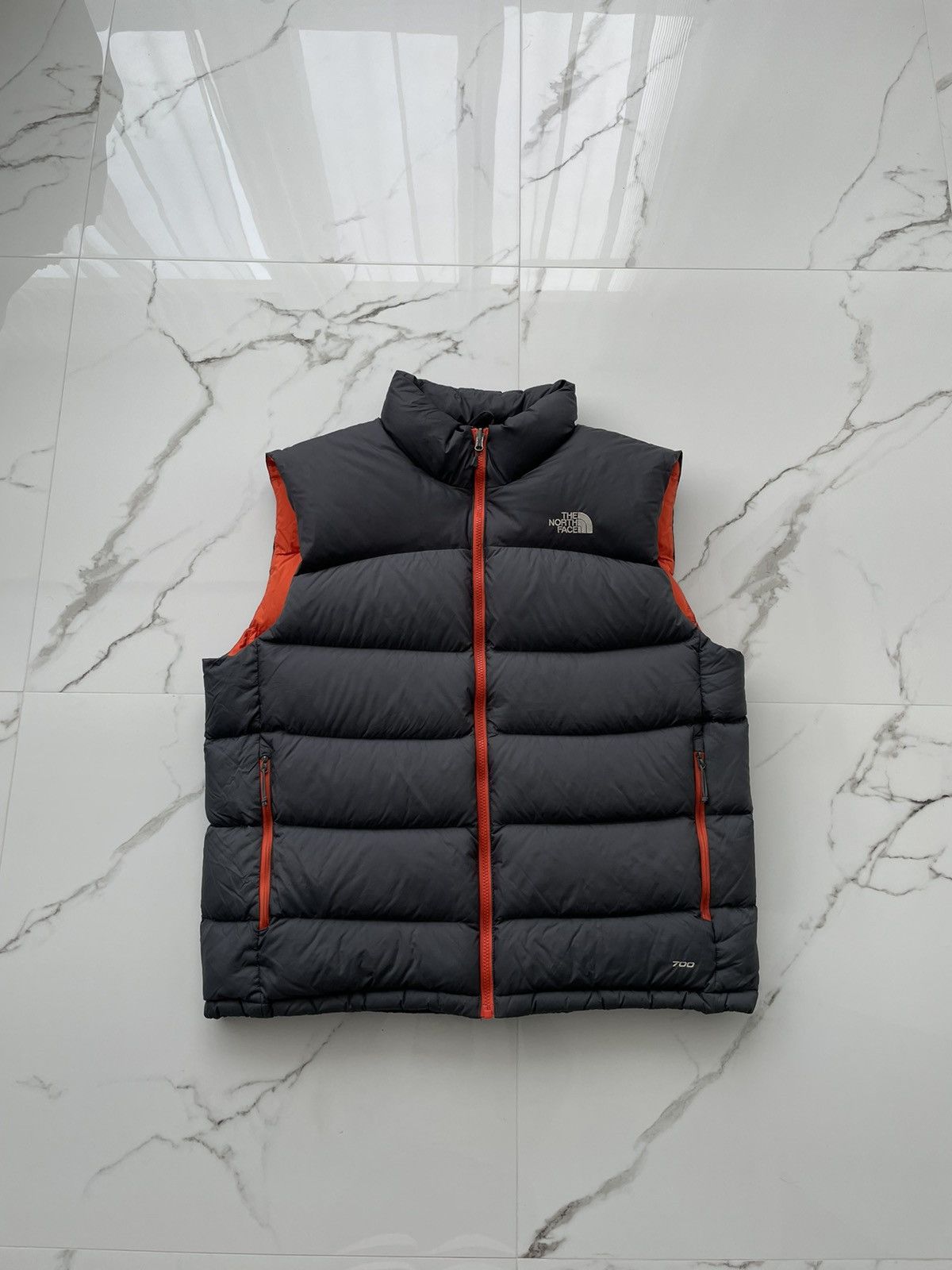 image of The North Face Grey 700 Down Puffer Vest Size Xl, Men's