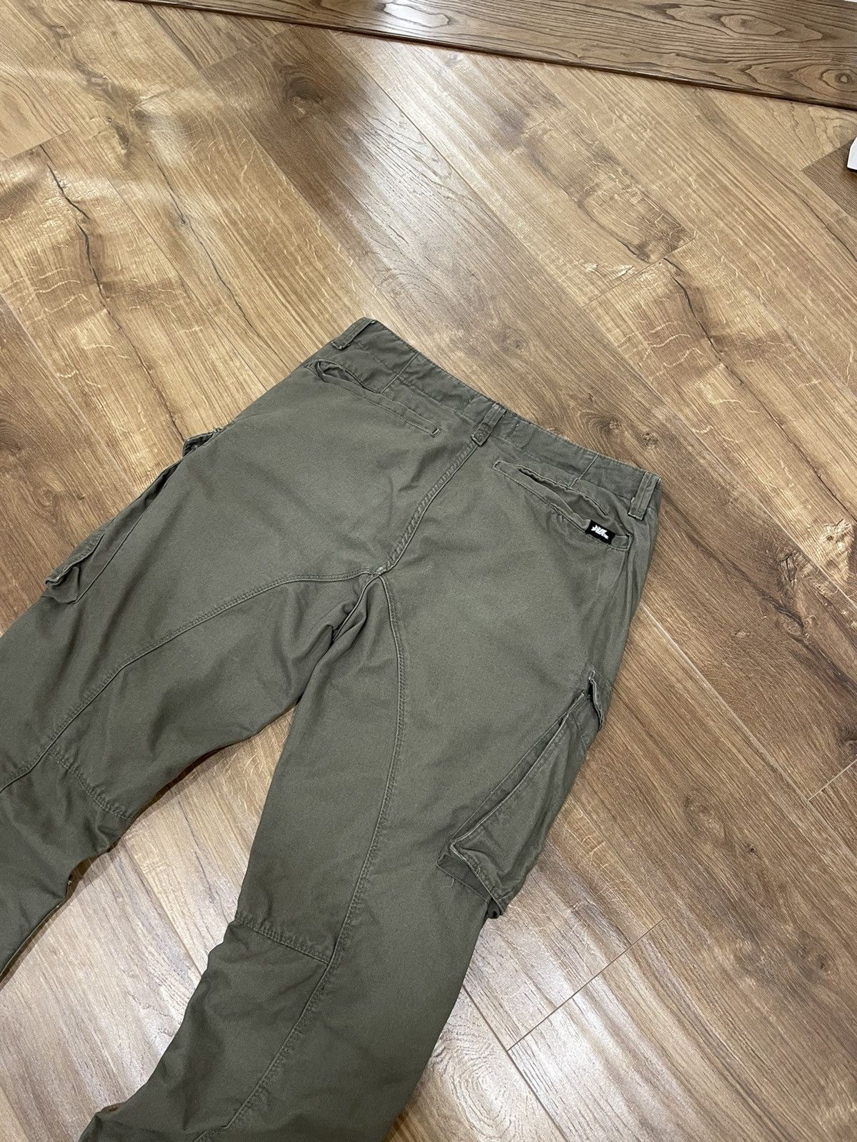 Vintage Vintage Olive Military Cargo Pockets Bondage Pants Size 34 Size US 34 / EU 50 - 14 Thumbnail