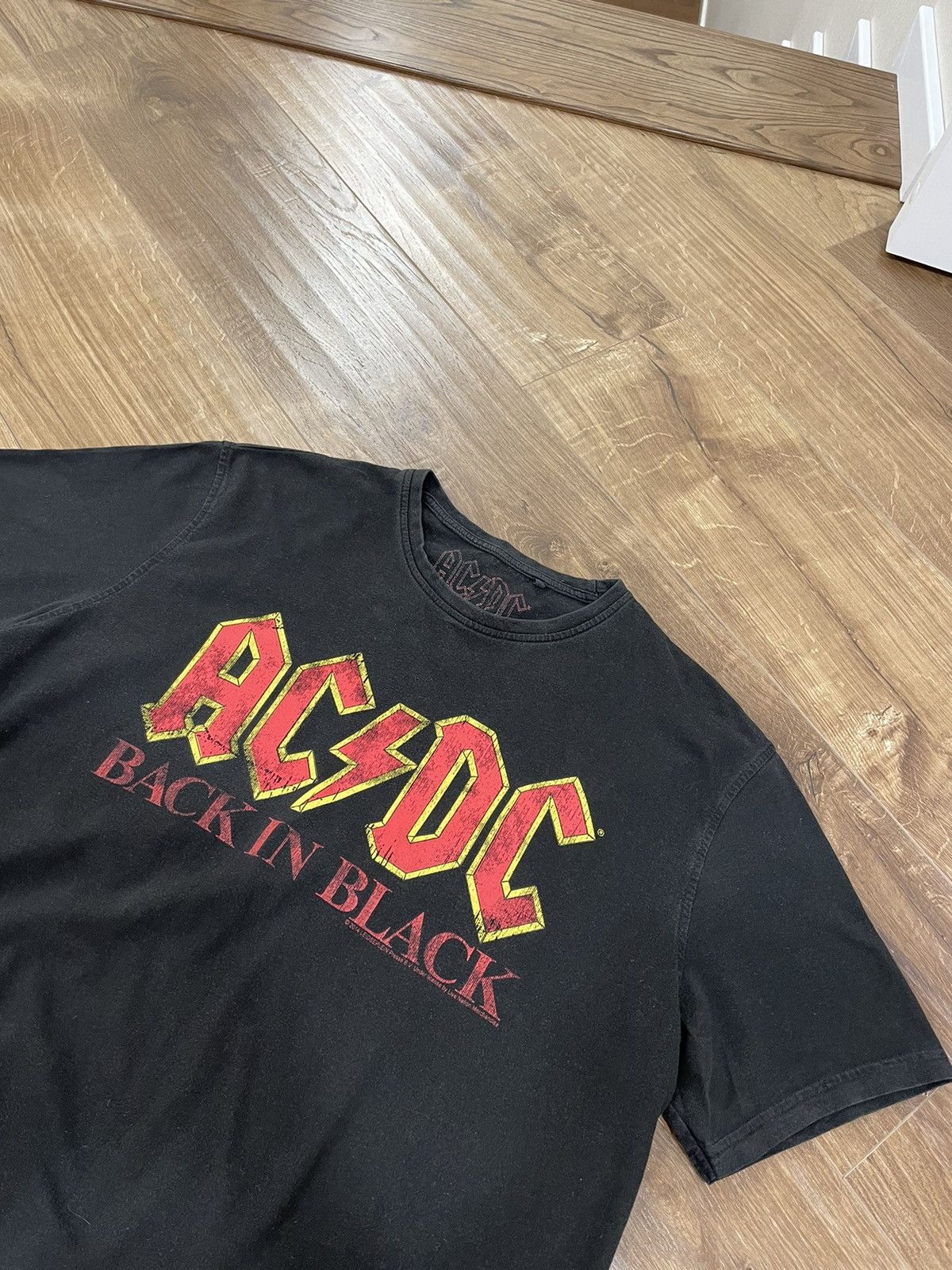 AC/DC Vintage Black Sun-faded Ac/Dc Back in Black Tee Shirt SizeXL Size US XL / EU 56 / 4 - 5 Thumbnail