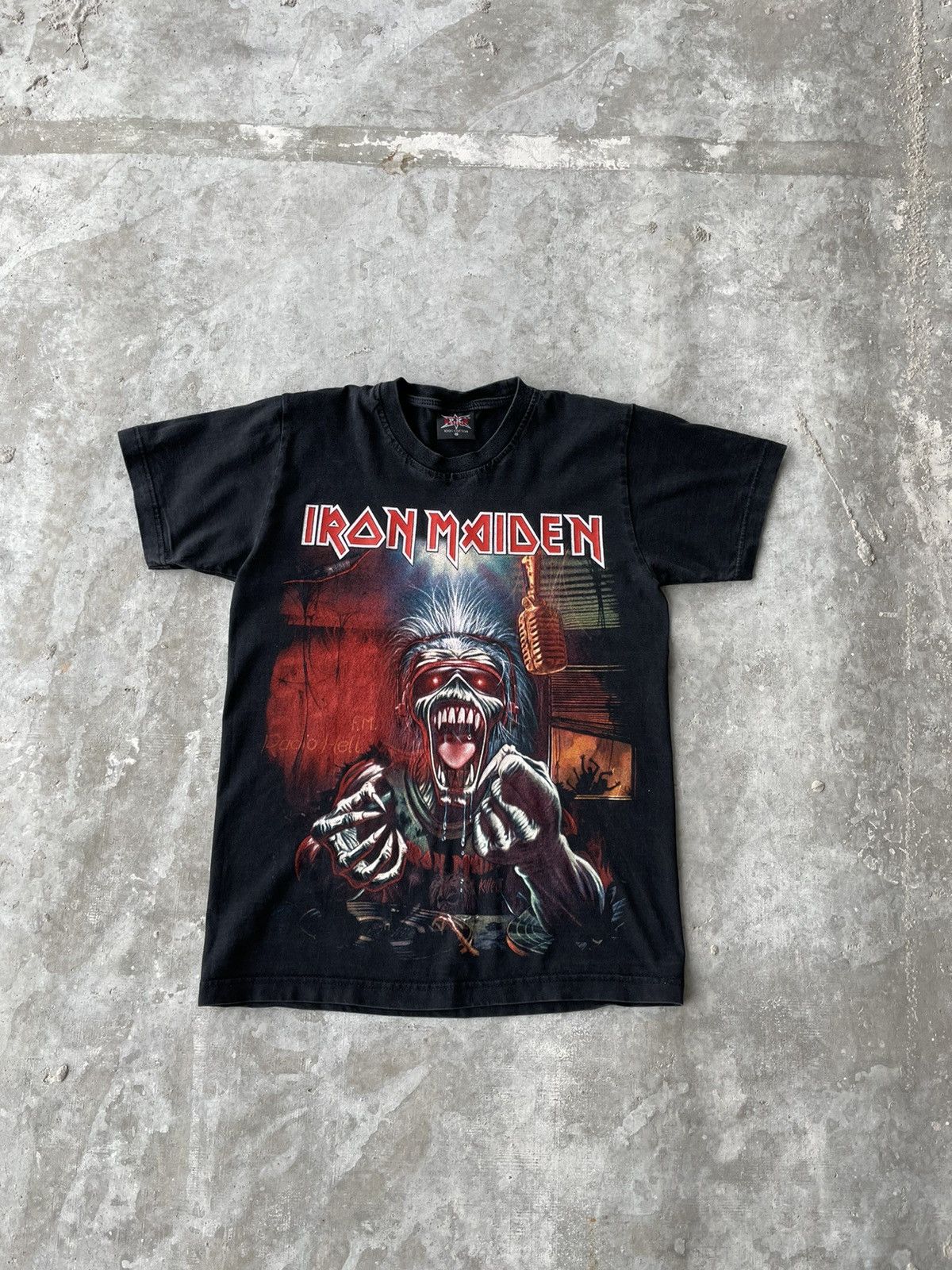 Iron Maiden Vintage Iron Maiden Distressed Tee Shirt Big Logo Size S Size US S / EU 44-46 / 1 - 1 Thumbnail