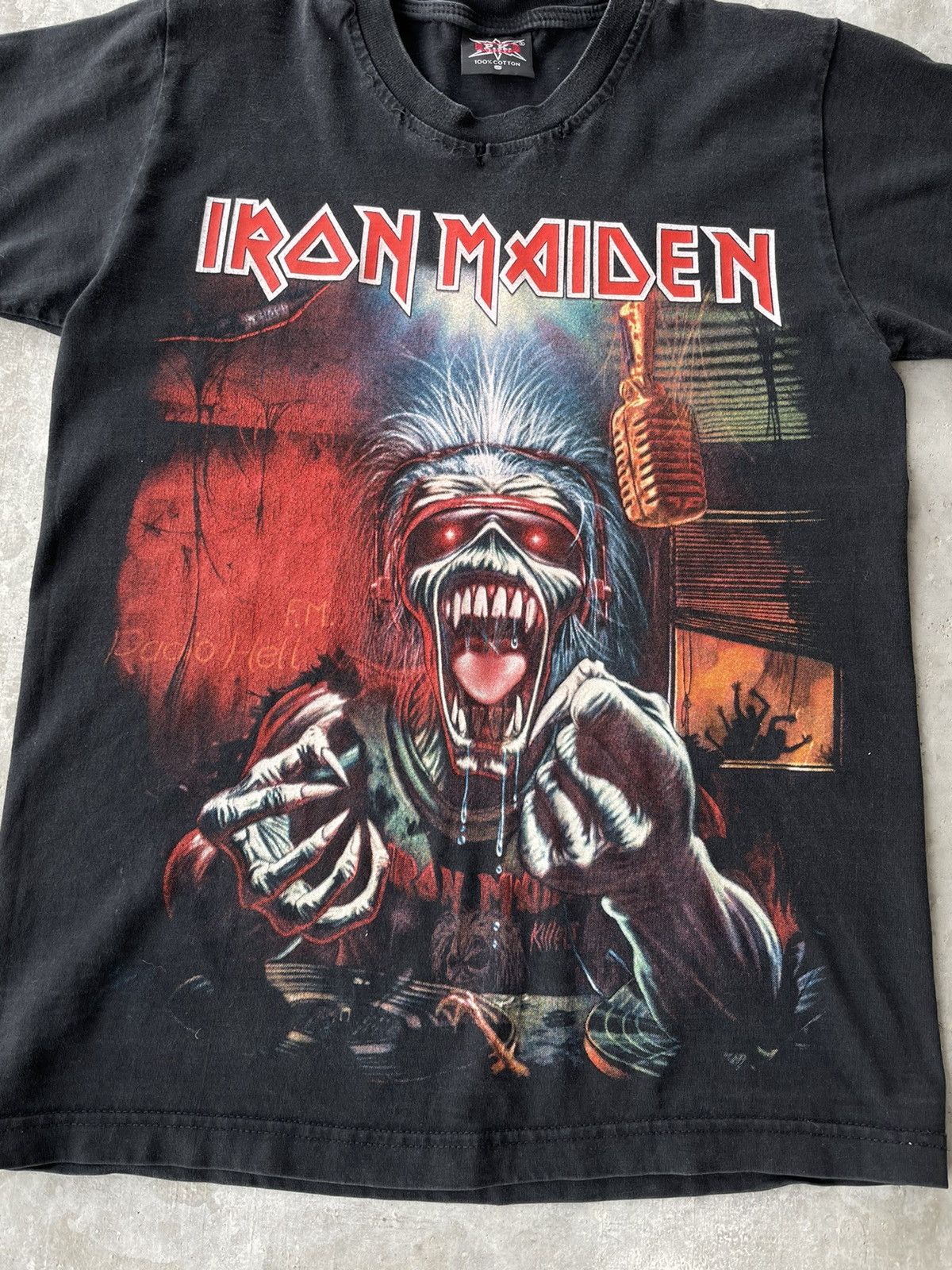 Iron Maiden Vintage Iron Maiden Distressed Tee Shirt Big Logo Size S Size US S / EU 44-46 / 1 - 4 Thumbnail
