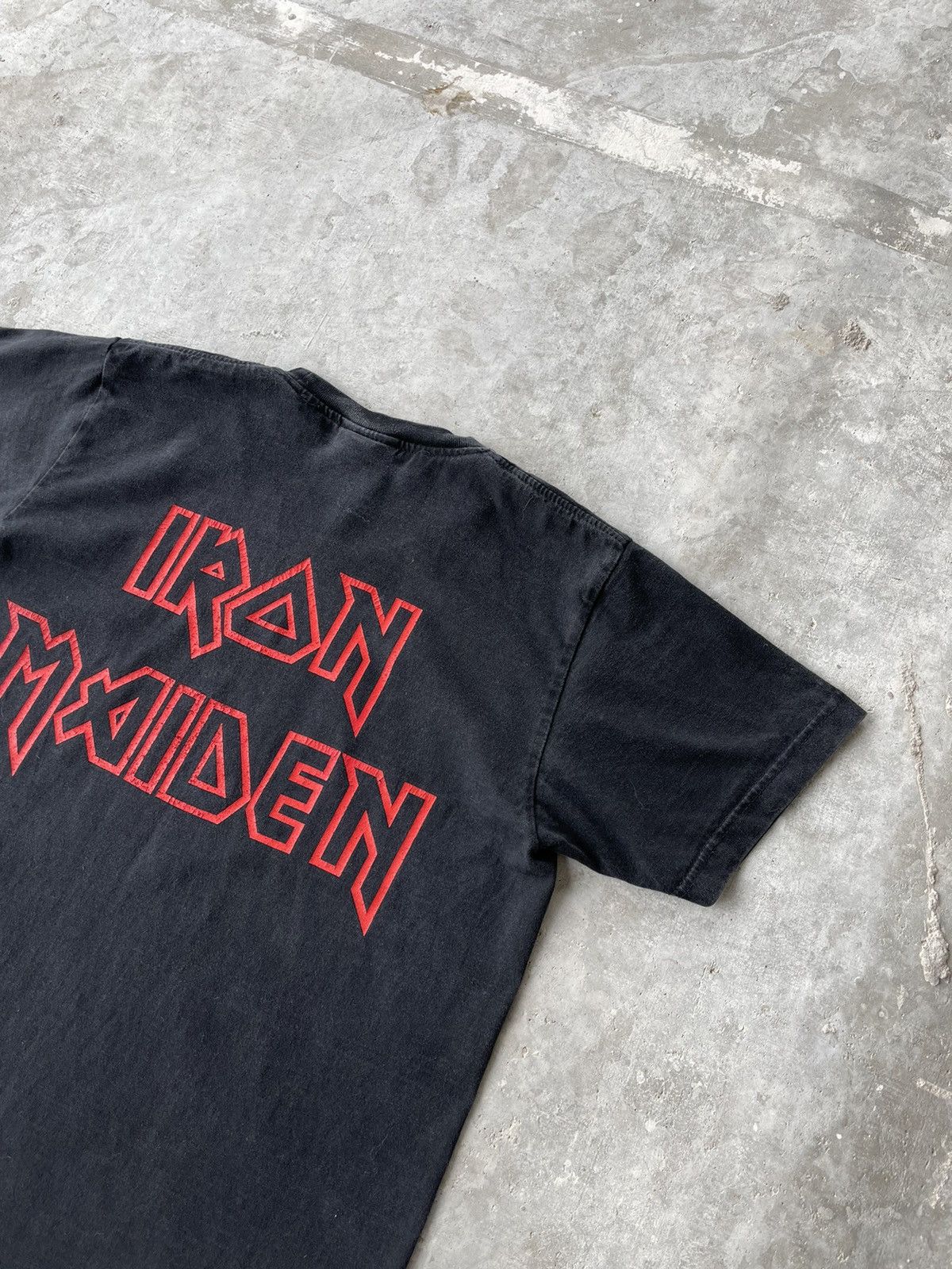 Iron Maiden Vintage Iron Maiden Distressed Tee Shirt Big Logo Size S Size US S / EU 44-46 / 1 - 11 Thumbnail