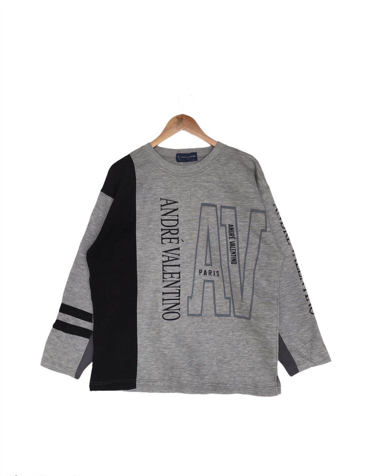 Valentino × Vintage Vintage Andre Valentino Sweatshirt Spellout Size US L / EU 52-54 / 3 - 1 Thumbnail