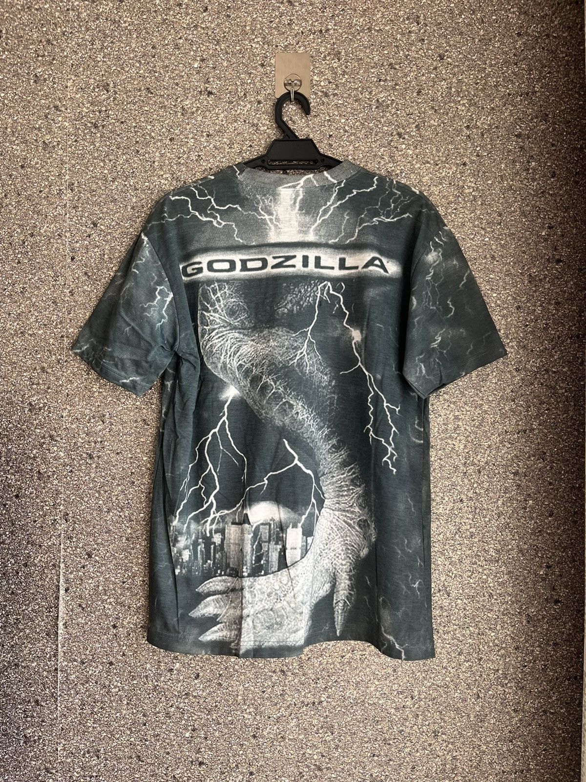Vintage GODZILLA movie promo ft11 Size US L / EU 52-54 / 3 - 3 Thumbnail