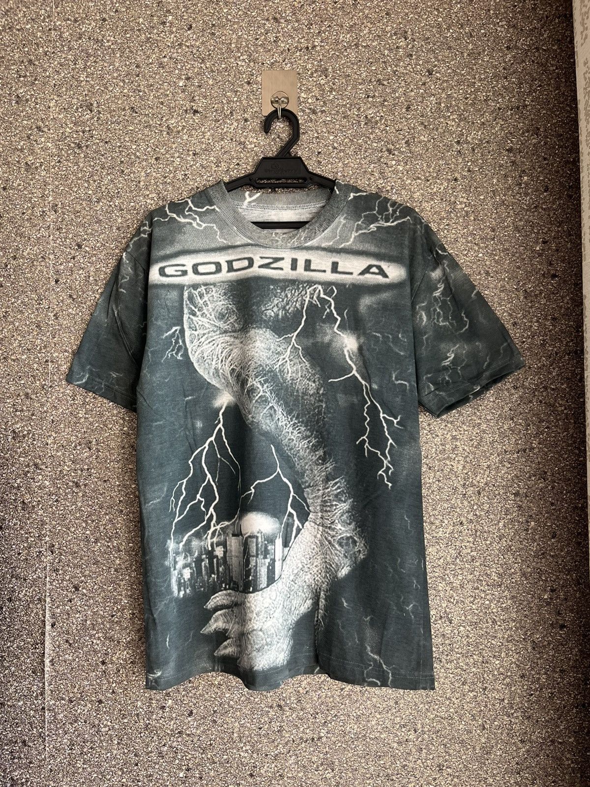 Vintage GODZILLA movie promo ft11 Size US L / EU 52-54 / 3 - 1 Thumbnail