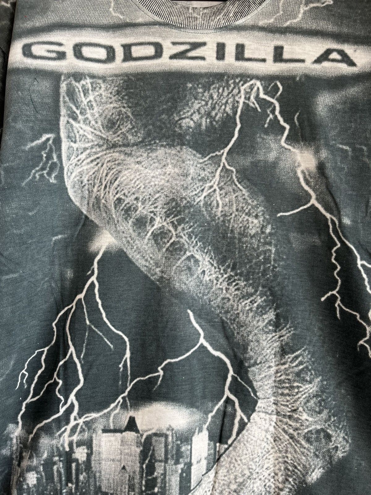 Vintage GODZILLA movie promo ft11 Size US L / EU 52-54 / 3 - 2 Thumbnail