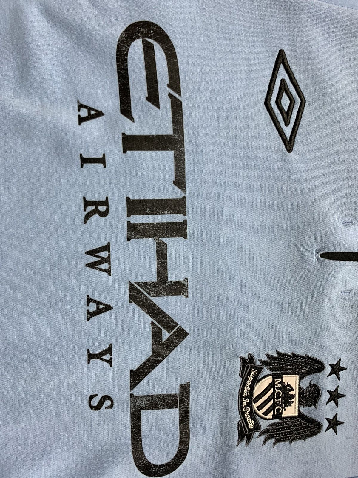 Umbro × Vintage Vintage soccer jersey Manchester City Umbro size S Size US S / EU 44-46 / 1 - 3 Thumbnail