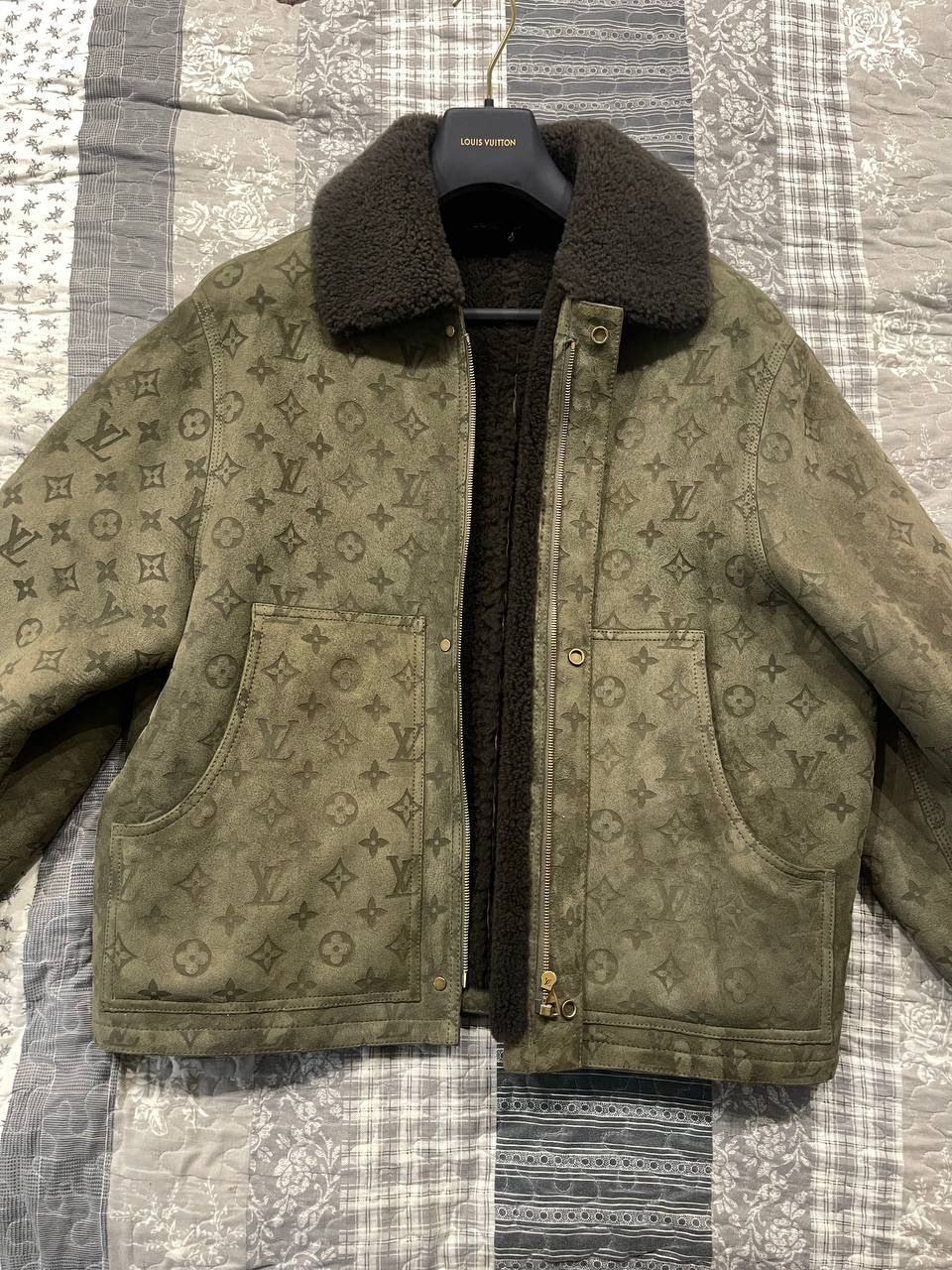 Pre-owned Louis Vuitton Jacket In Green