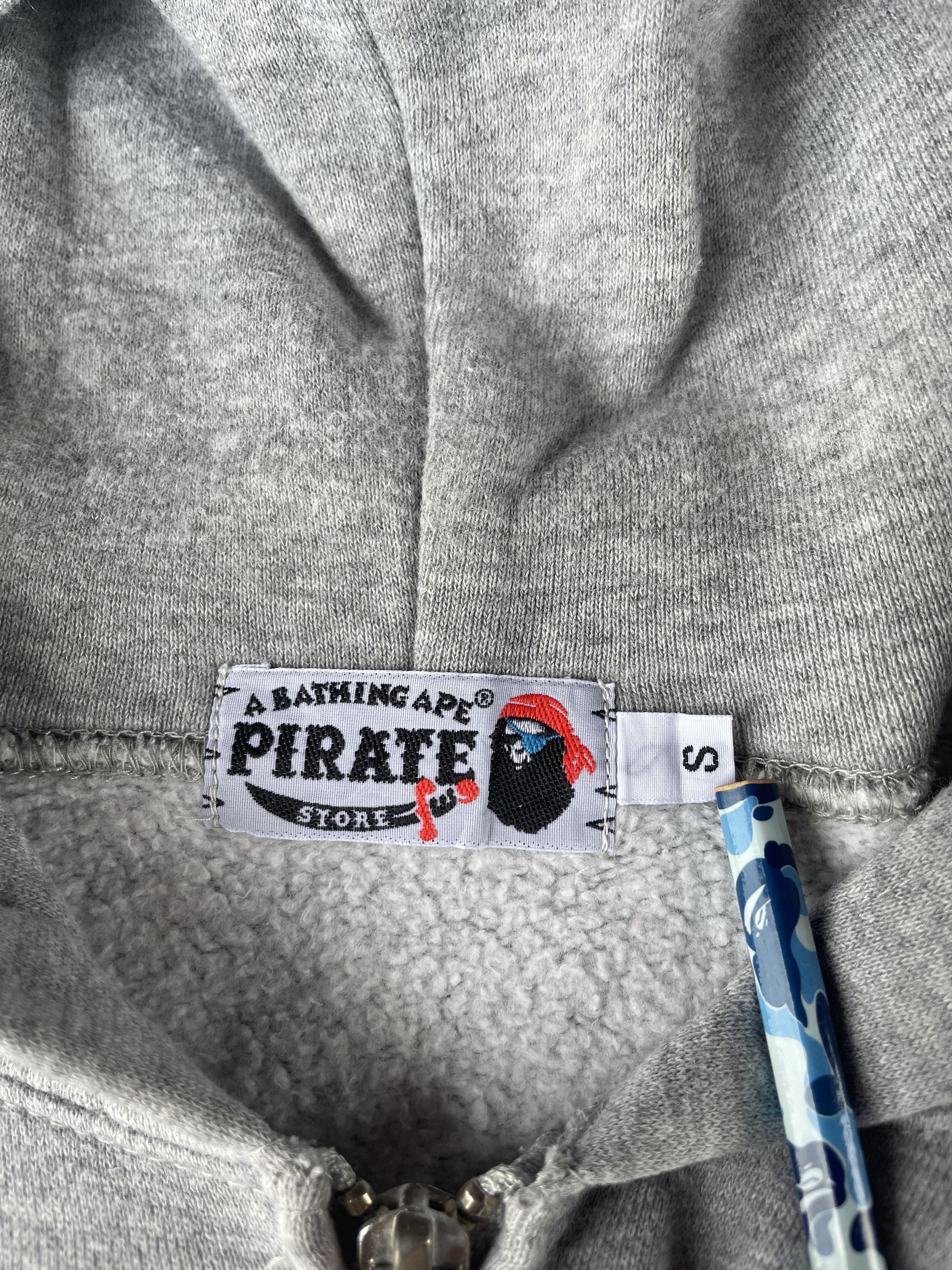 Bape Bape Baby Milo Pirate zip Hoodie Size US S / EU 44-46 / 1 - 16 Thumbnail