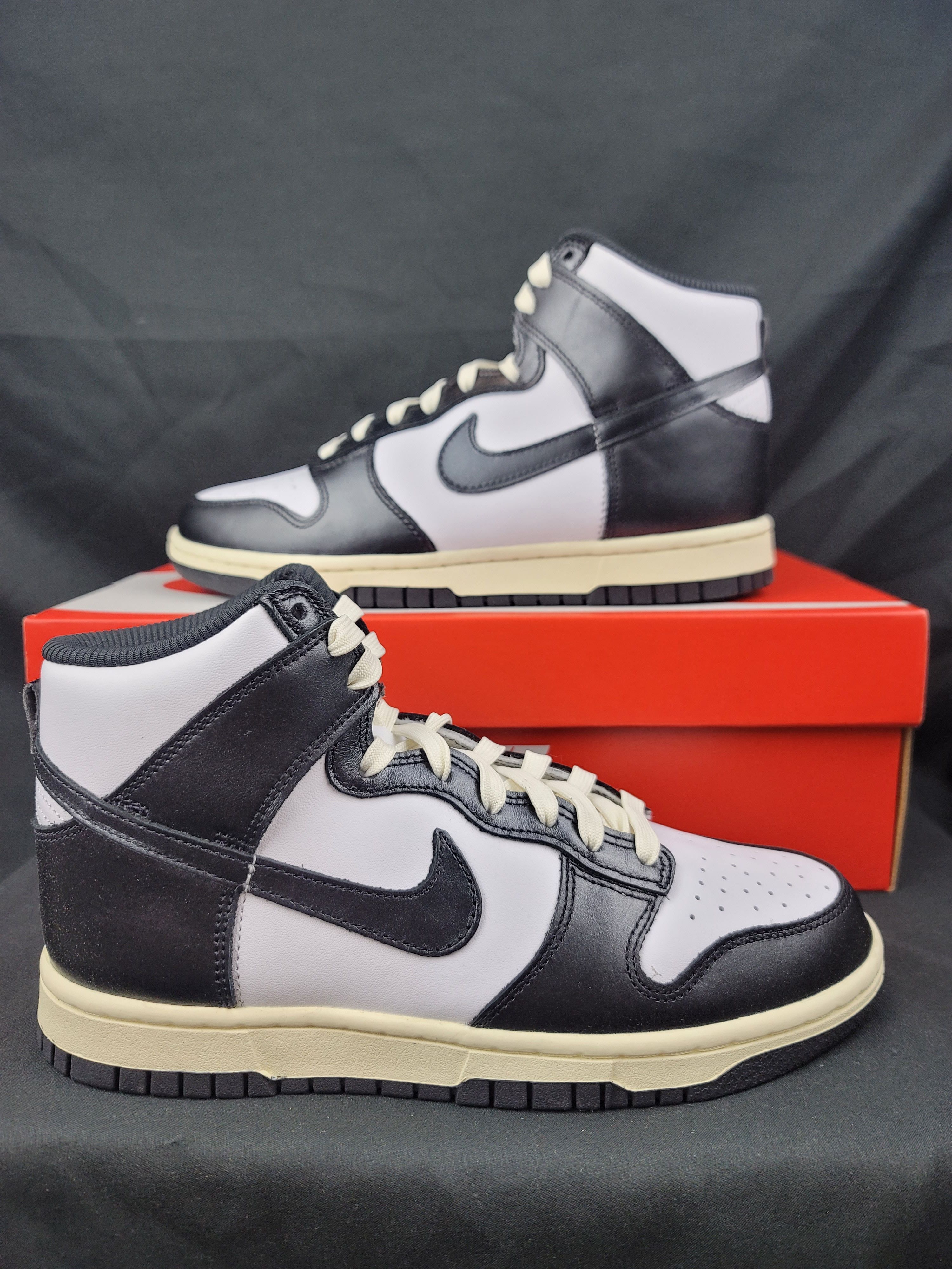 Nike Nike Women’s Dunk High Vintage Black Size 7W (5.5M) White Size US 7 / IT 37 - 2 Thumbnail
