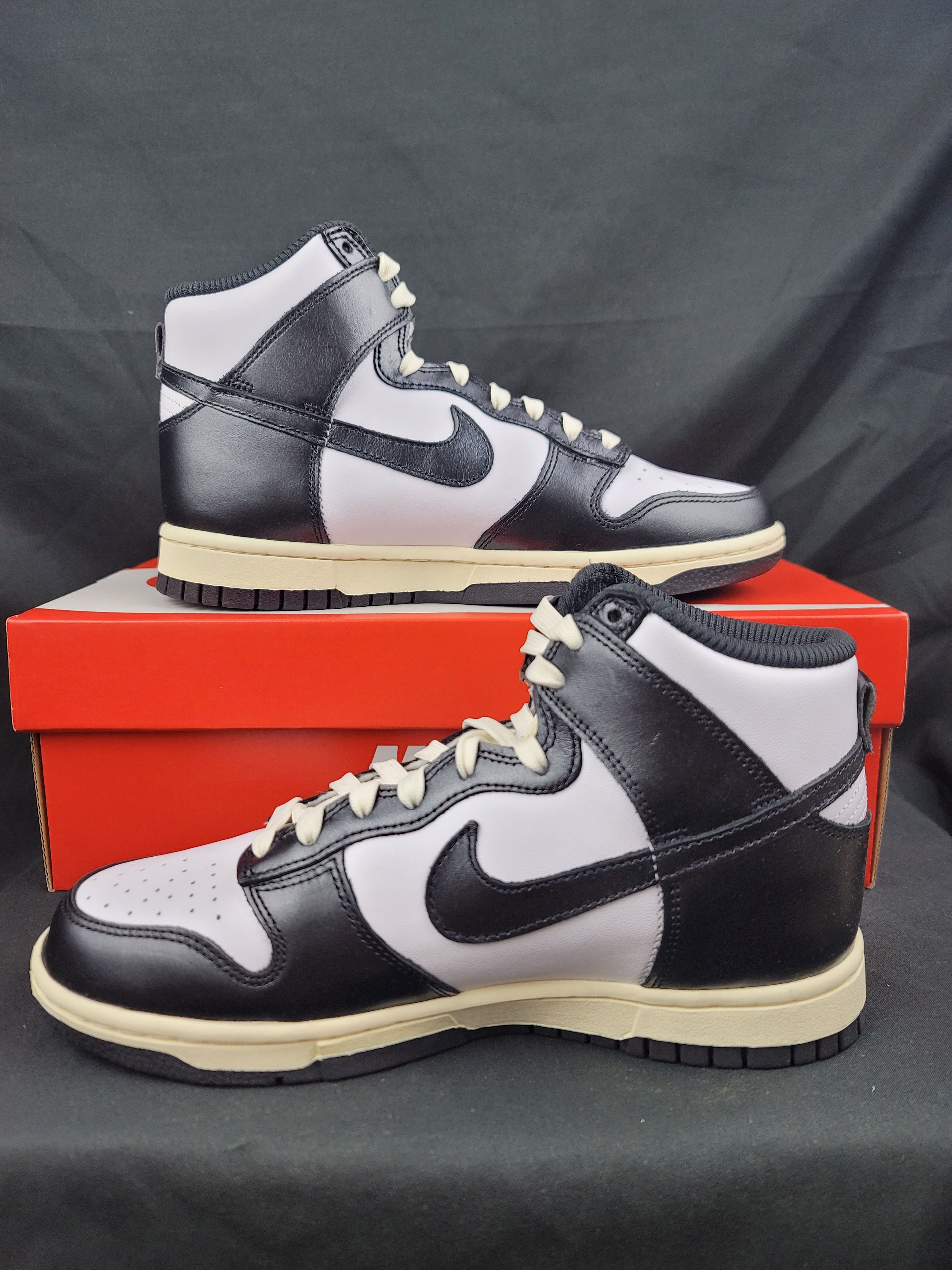 Nike Nike Women’s Dunk High Vintage Black Size 7W (5.5M) White Size US 7 / IT 37 - 3 Thumbnail