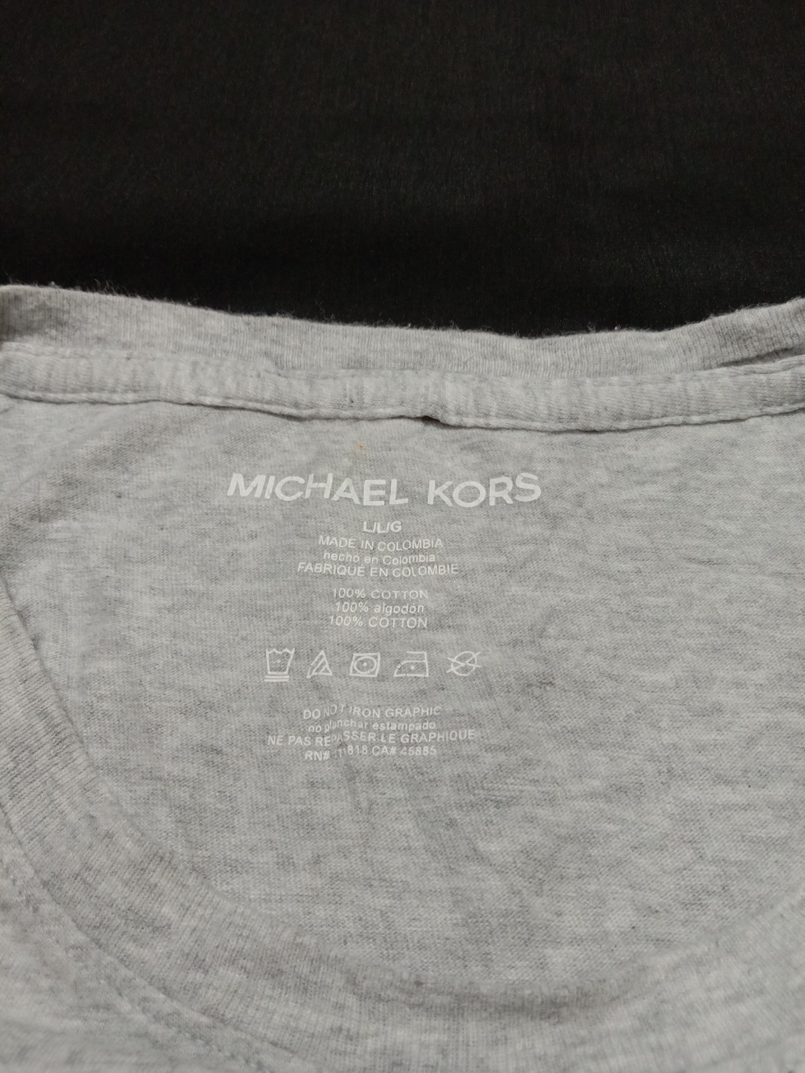 Designer Michael Kors Gray Shirt Big Spell Out Logo Tee Size XL / US 12-14 / IT 48-50 - 4 Thumbnail