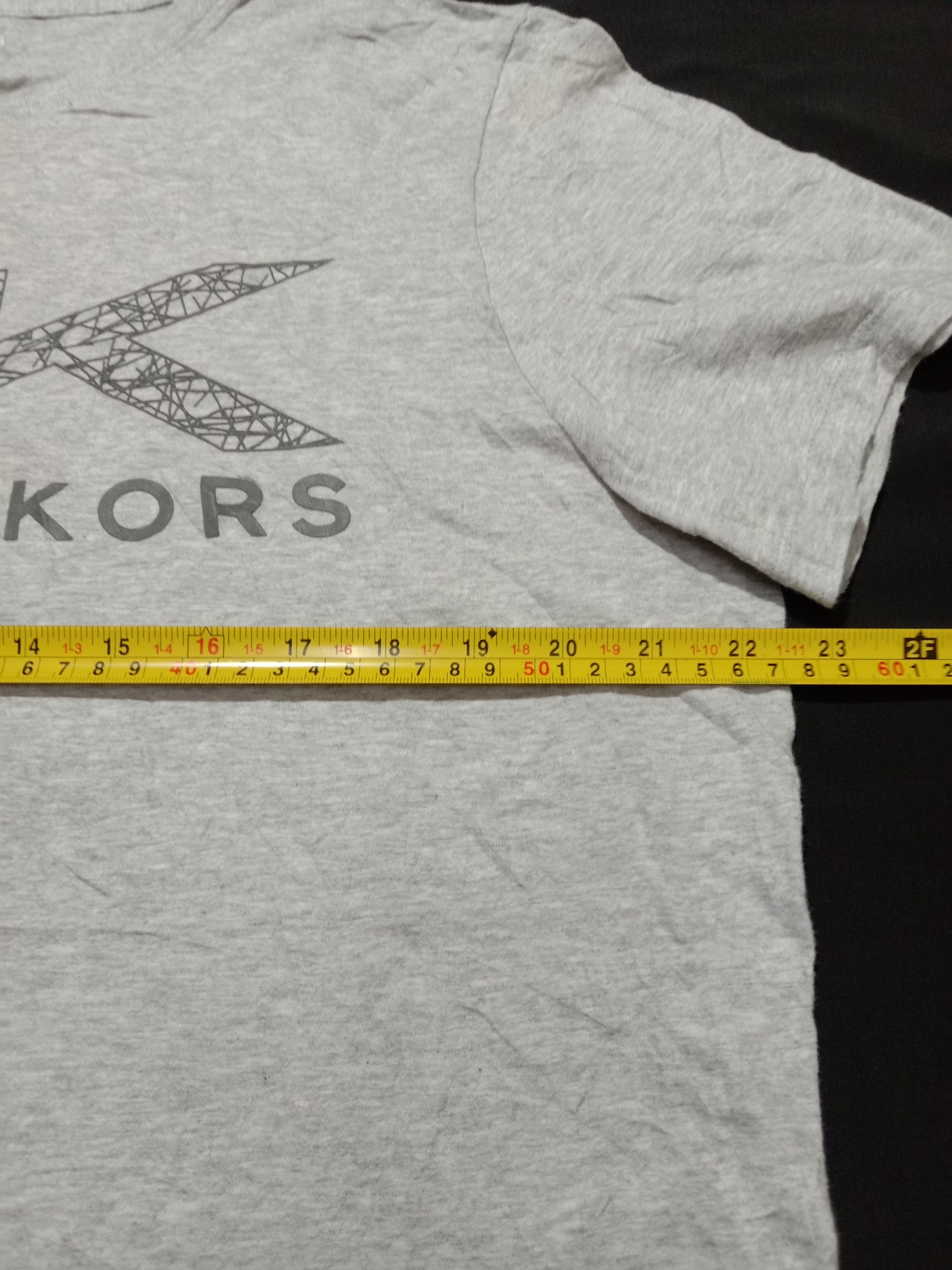 Designer Michael Kors Gray Shirt Big Spell Out Logo Tee Size XL / US 12-14 / IT 48-50 - 5 Thumbnail