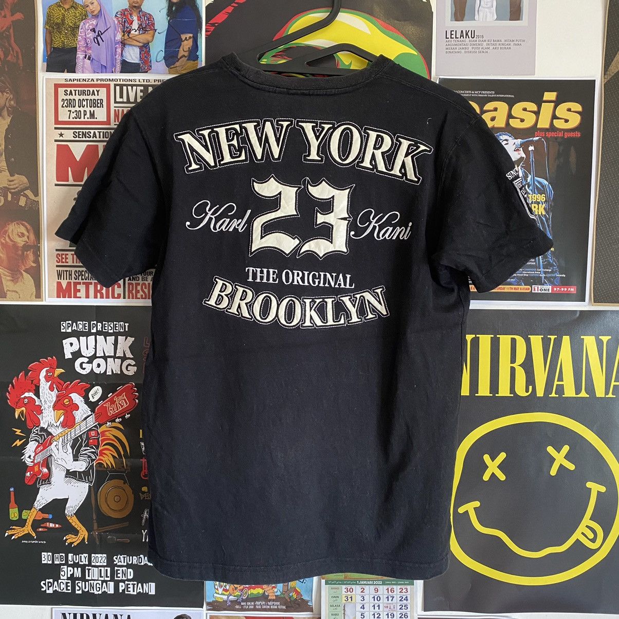 Vintage Vintage Karl Kani Spell Out Black T-Shirt Size US S / EU 44-46 / 1 - 1 Thumbnail