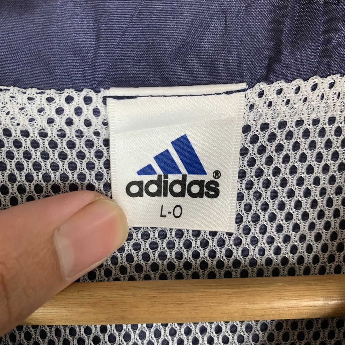 Adidas Adidas Produced by Descente Under Adidas License Button Size US L / EU 52-54 / 3 - 8 Thumbnail