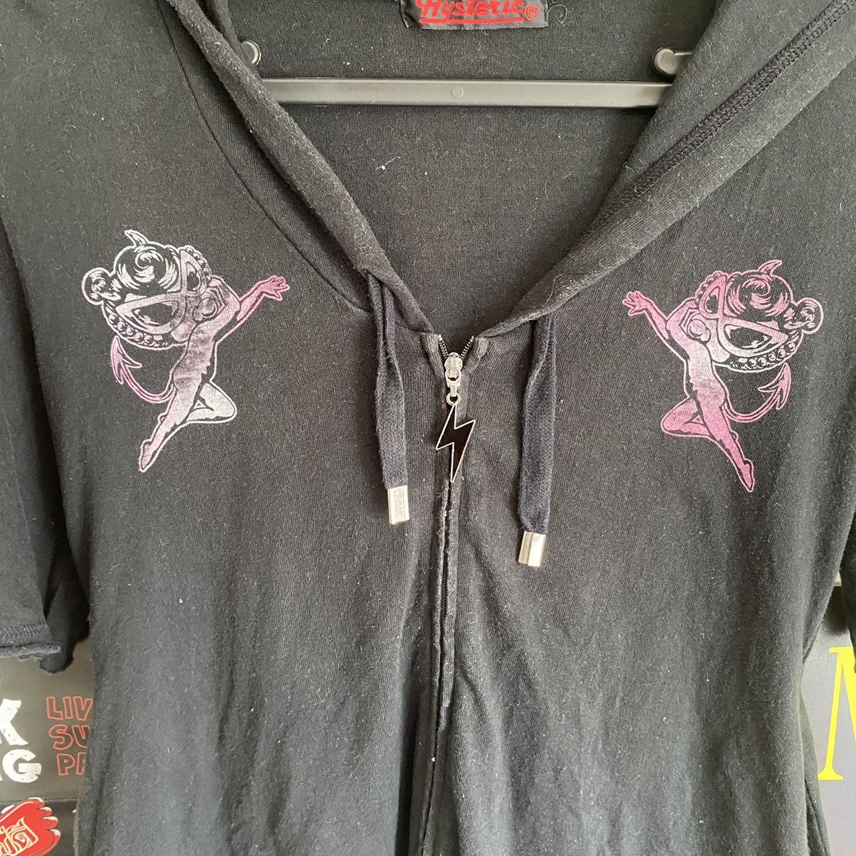 Hysteric Glamour Vintage Hysteric Glamour BackToTheNoise Short Sleeve Hoodie Size S / US 4 / IT 40 - 3 Thumbnail