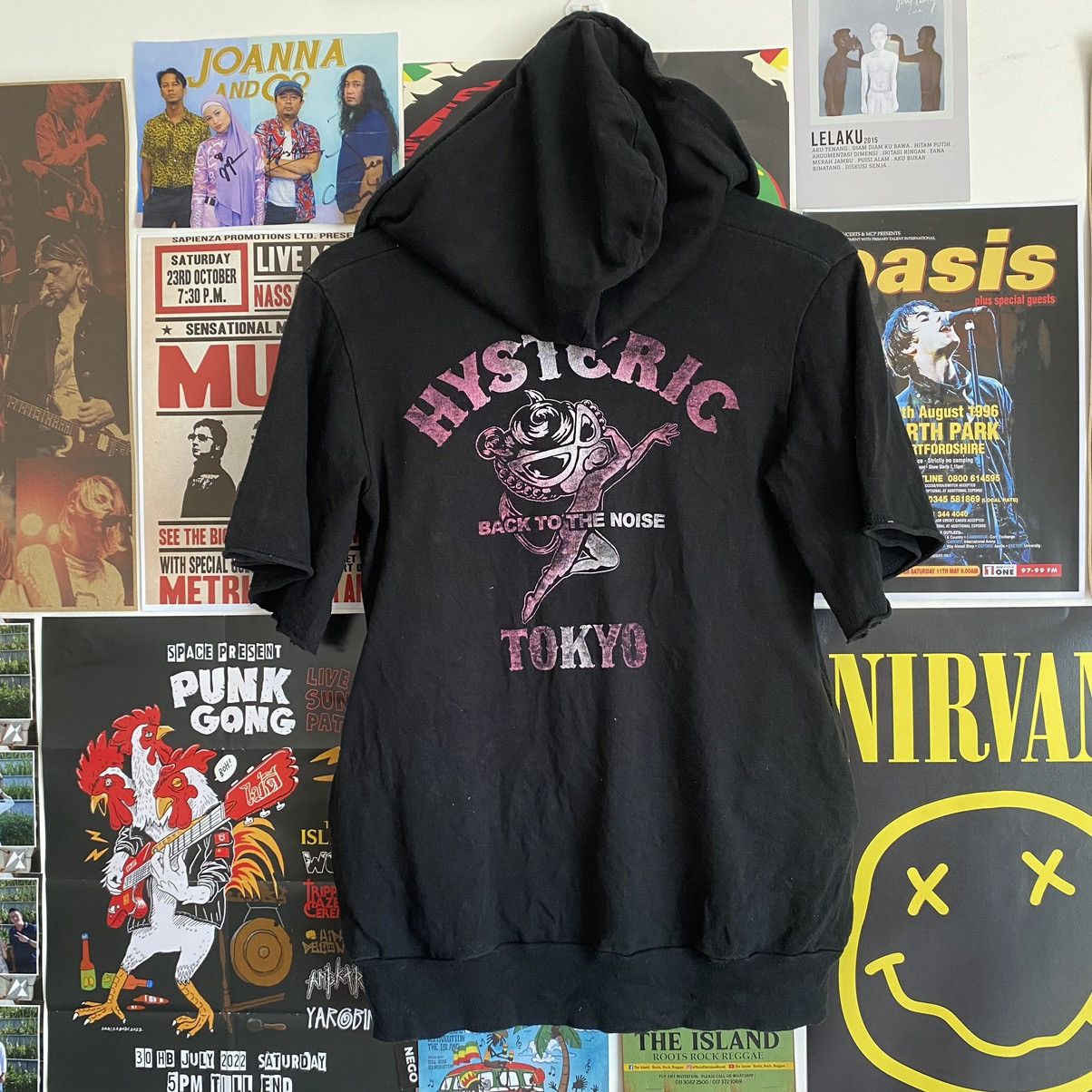 Hysteric Glamour Vintage Hysteric Glamour BackToTheNoise Short Sleeve Hoodie Size S / US 4 / IT 40 - 1 Thumbnail