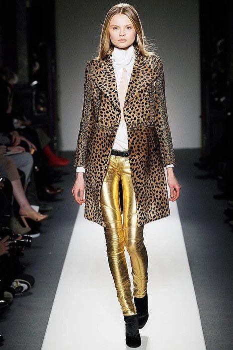 Balmain AW10 golden leather biker jeans Size 25" / US 0 / IT 36 - 2 Thumbnail