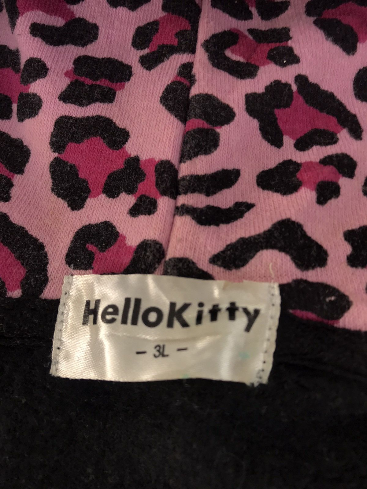 Grailed Hello Kitty Hoodie Zip Up Big Logo Cheetah Inner Size M / US 6-8 / IT 42-44 - 6 Thumbnail