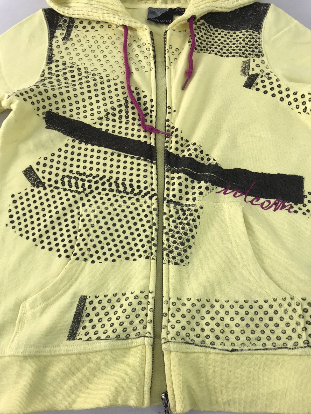 Grailed Volcom Embrodery Logo Brand Hoodie Sweatshirt Zipper Size S / US 4 / IT 40 - 2 Thumbnail