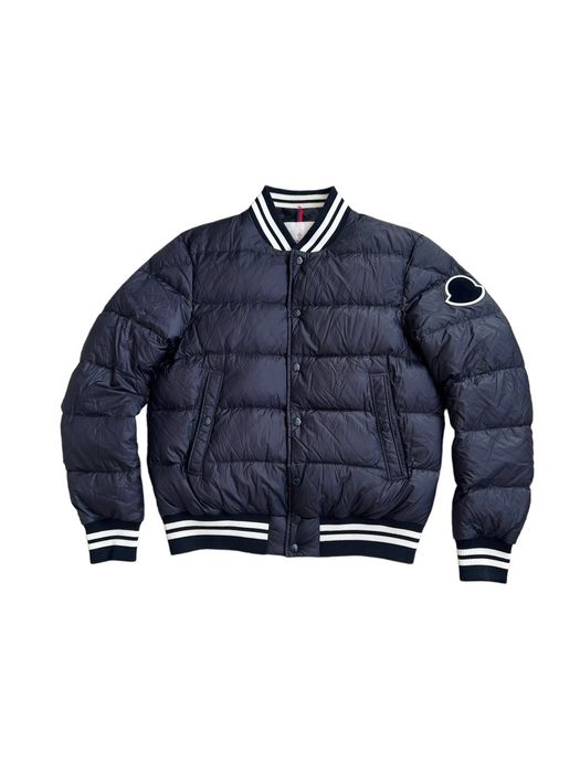 Moncler beaufortain store