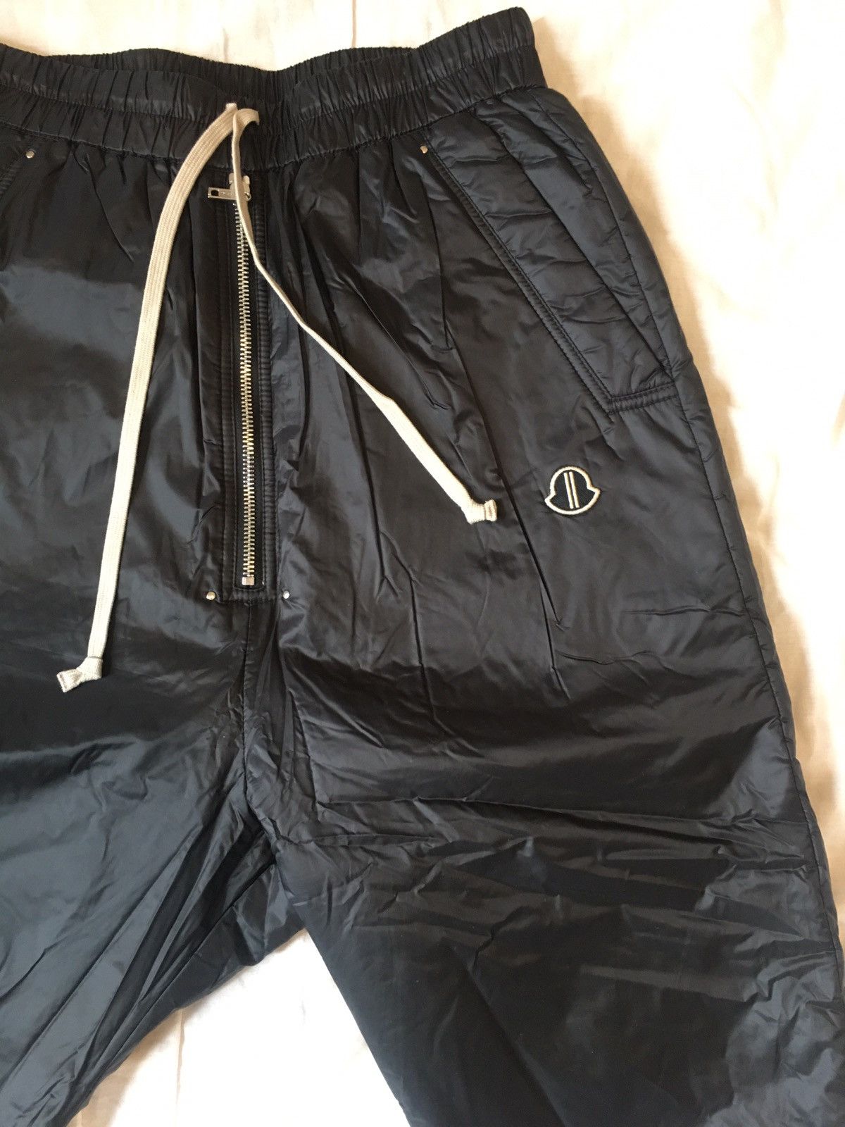 Moncler × Rick Owens Black Moncler Edition Down Pod Shorts *LAST PRICE DROP* Size US 32 / EU 48 - 4 Thumbnail