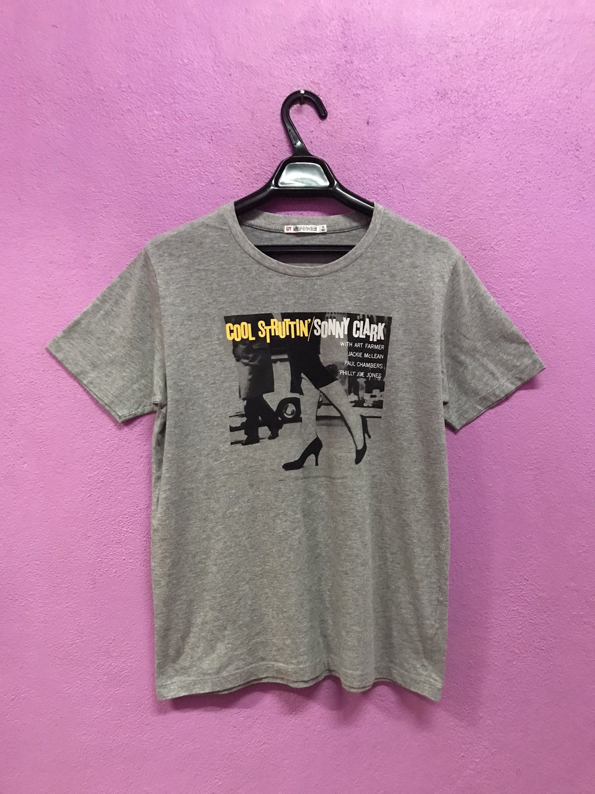Uniqlo Cool Struttin Album By Sonny Clark Tee Size S Size US S / EU 44-46 / 1 - 1 Thumbnail