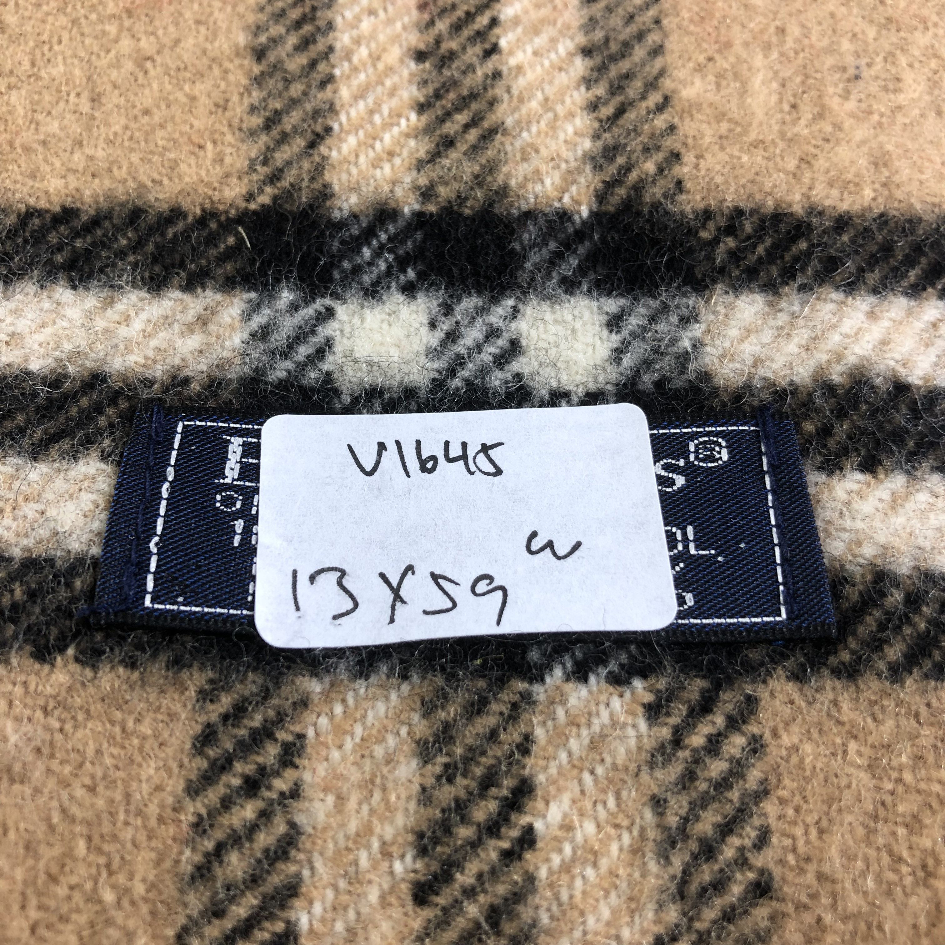 Burberry Burberrys Nova Check Tan Wool Scarf Muffler V1645 Size ONE SIZE - 5 Thumbnail