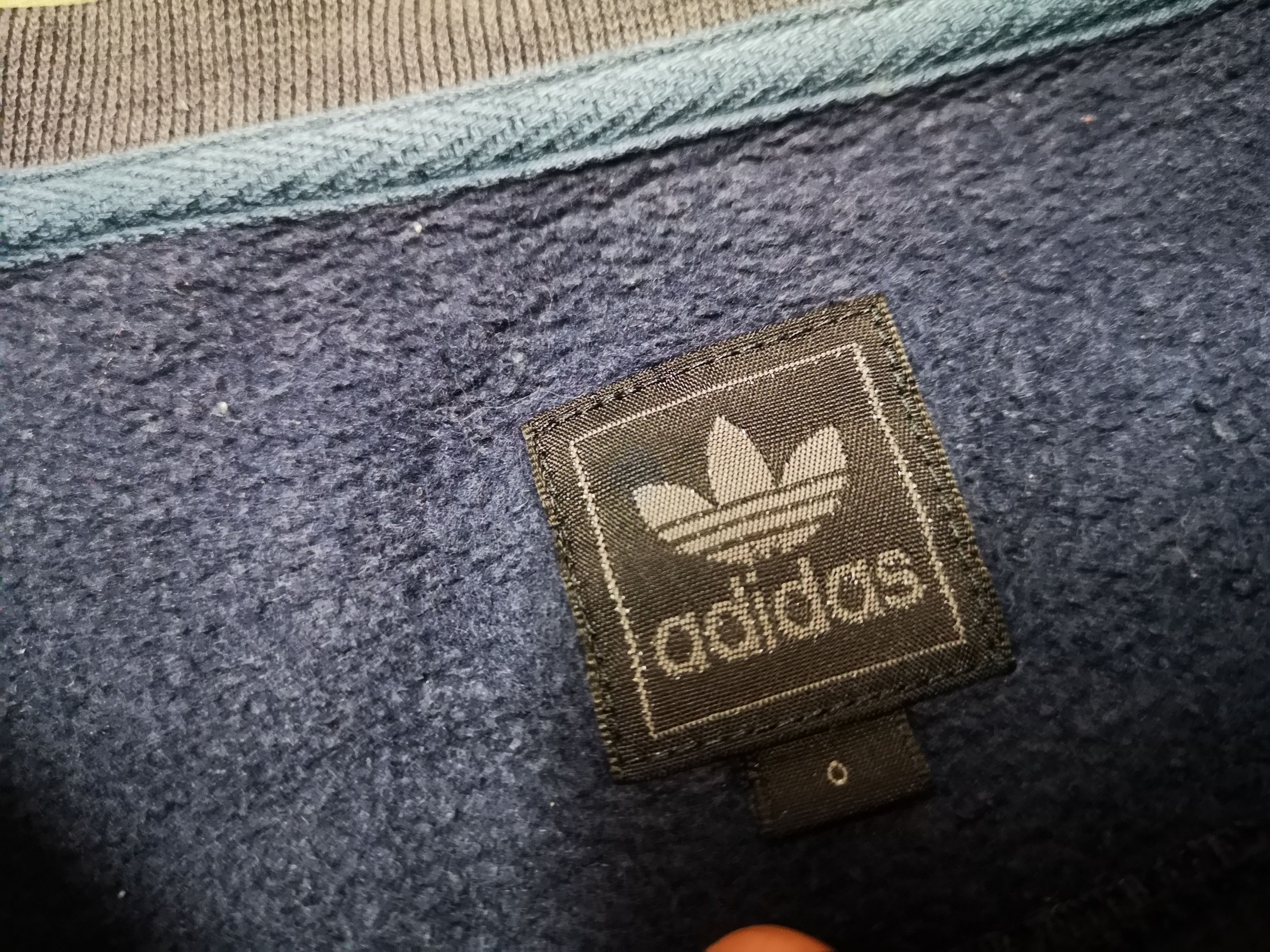 Adidas Vintage Adidas Black Faded Big Logo Size US L / EU 52-54 / 3 - 5 Thumbnail