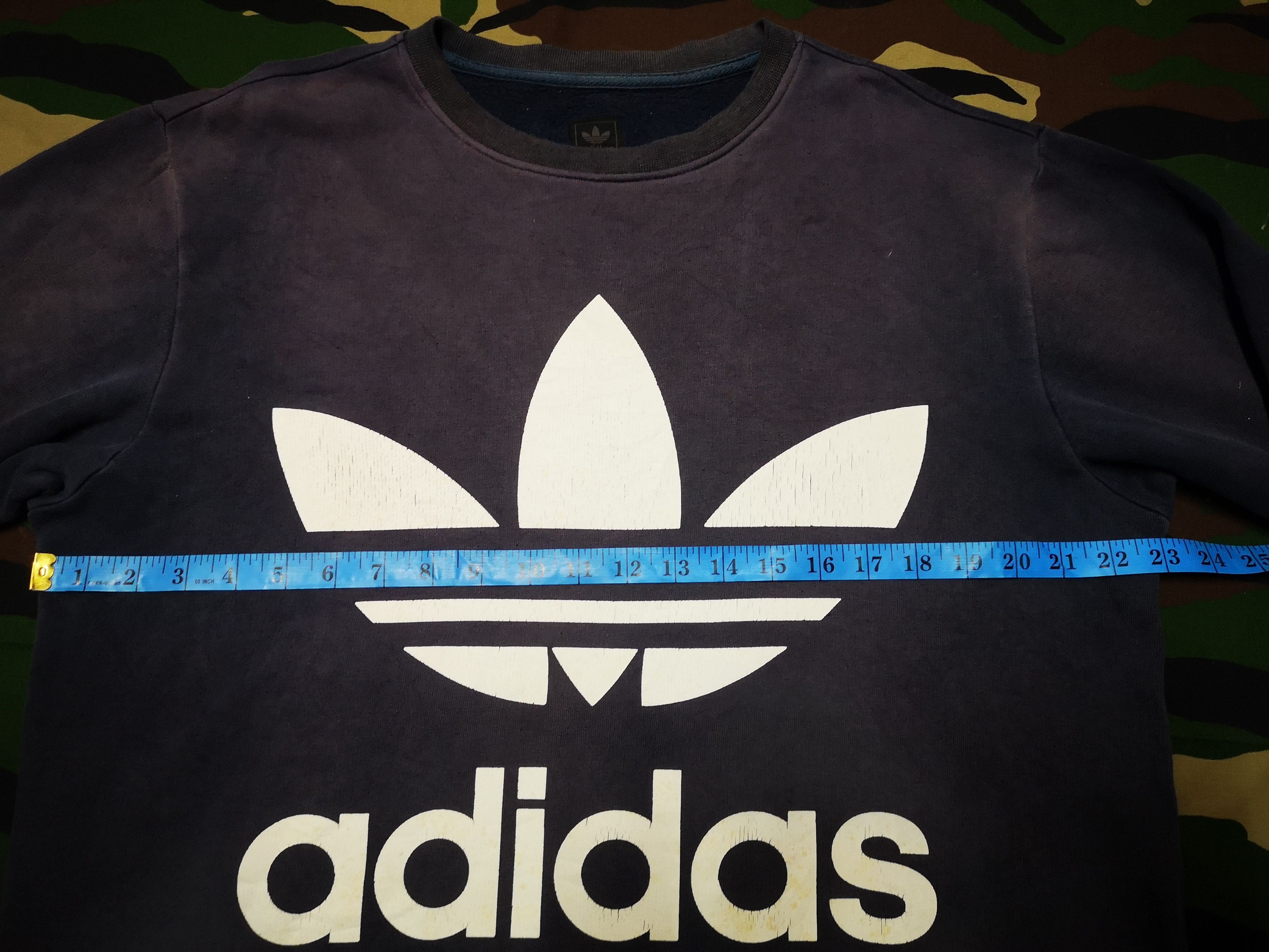 Adidas Vintage Adidas Black Faded Big Logo Size US L / EU 52-54 / 3 - 9 Thumbnail