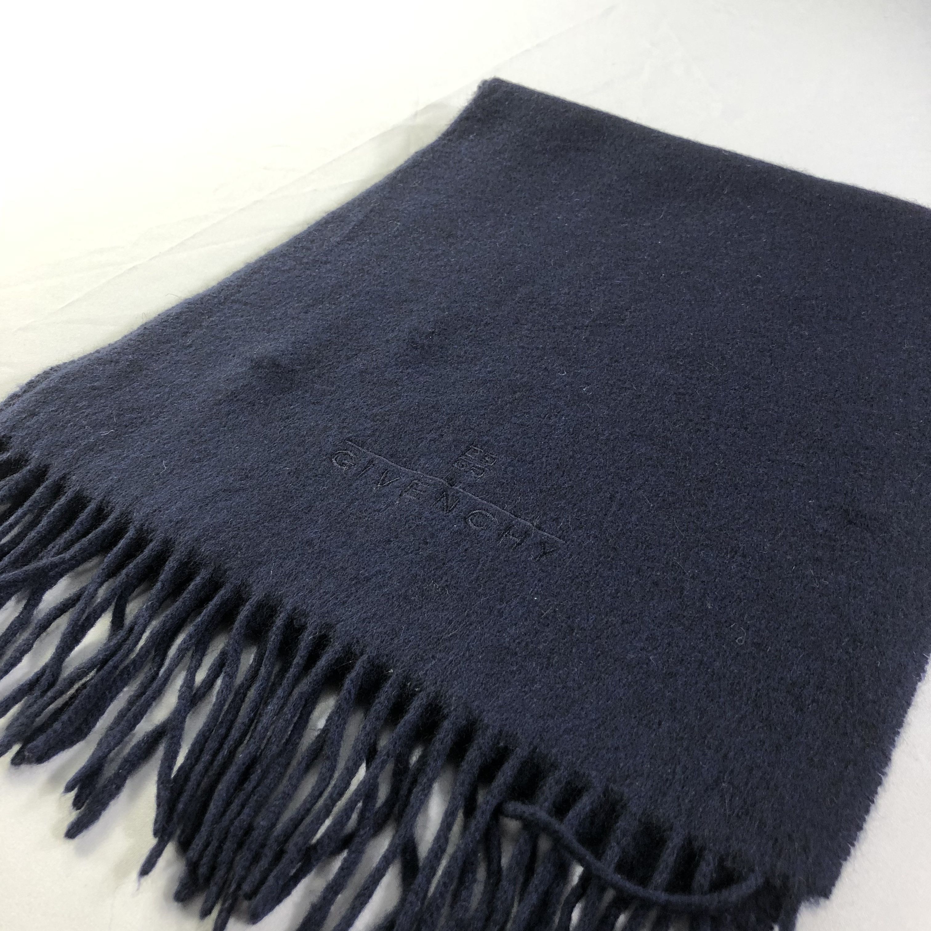 Japanese Brand Givenchy Plain Navy Blue Cashmere Scarf Muffler V1576 Size ONE SIZE - 2 Thumbnail
