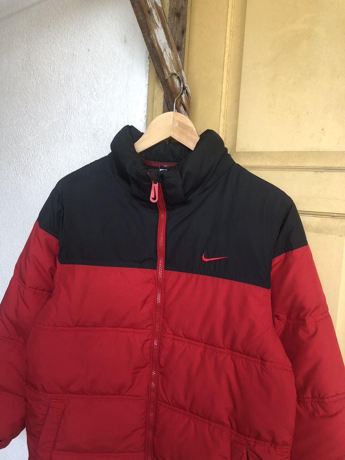 Vintage y2k Nike Small Swoosh Puffer Jackets