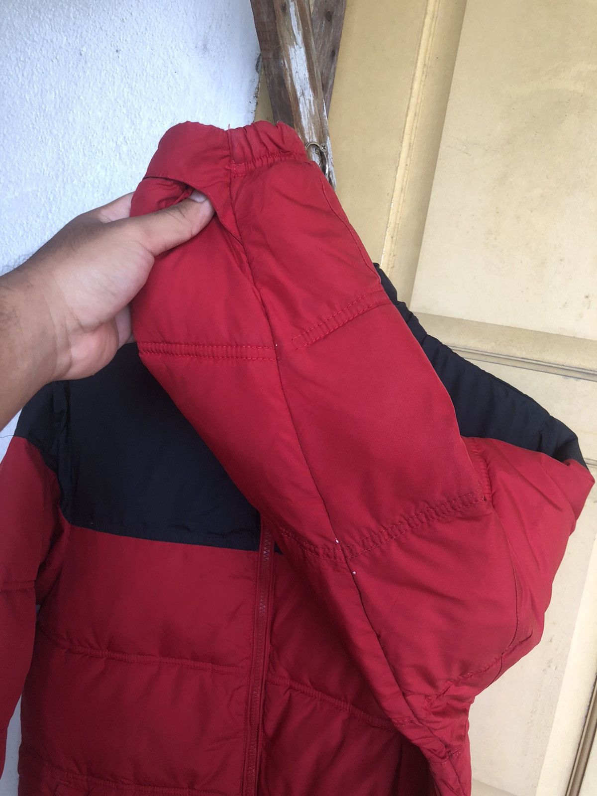 Nike Vintage y2k Nike Small Swoosh Puffer Jackets Size US M / EU 48-50 / 2 - 13 Thumbnail