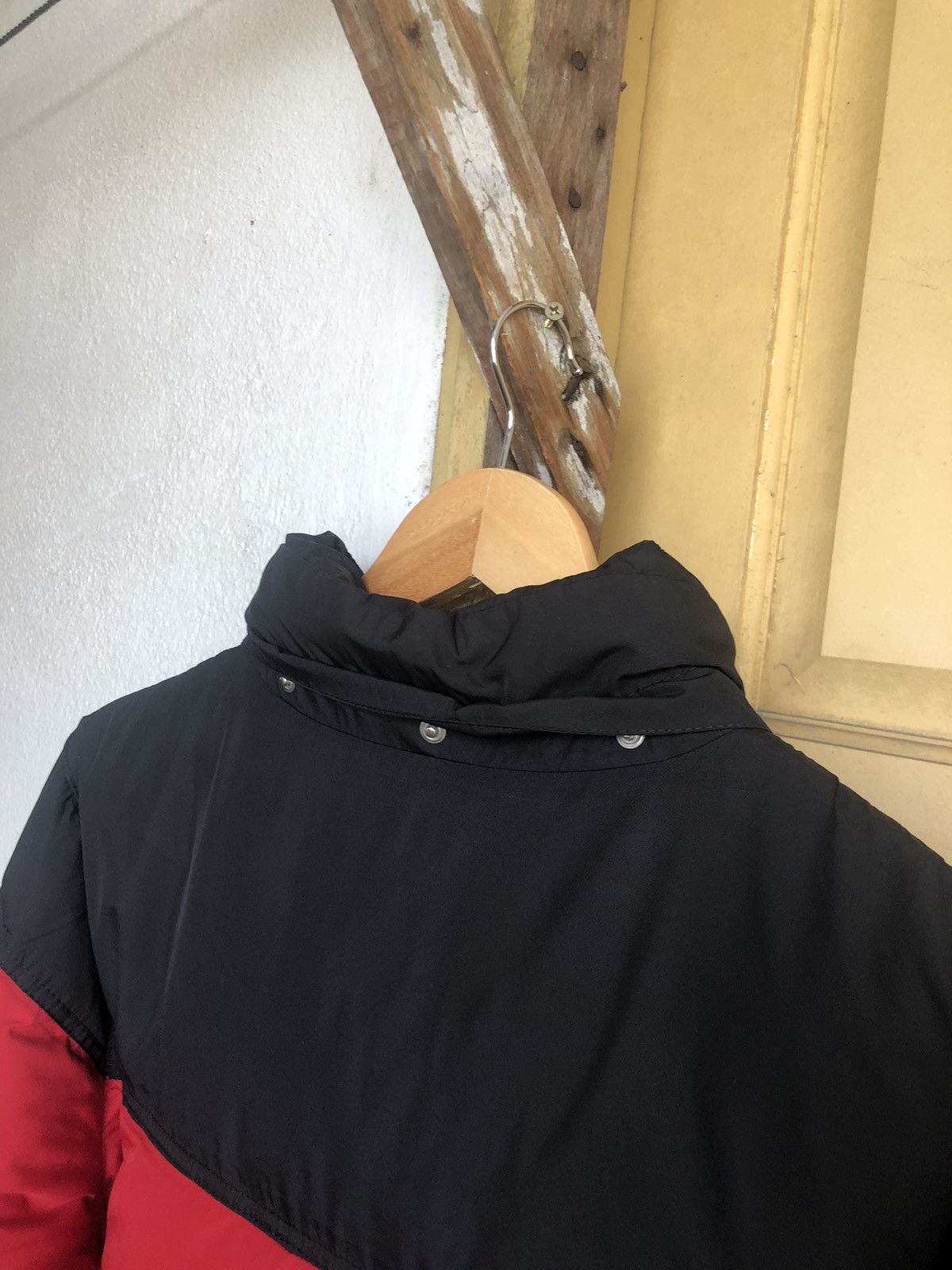 Nike Vintage y2k Nike Small Swoosh Puffer Jackets Size US M / EU 48-50 / 2 - 21 Thumbnail