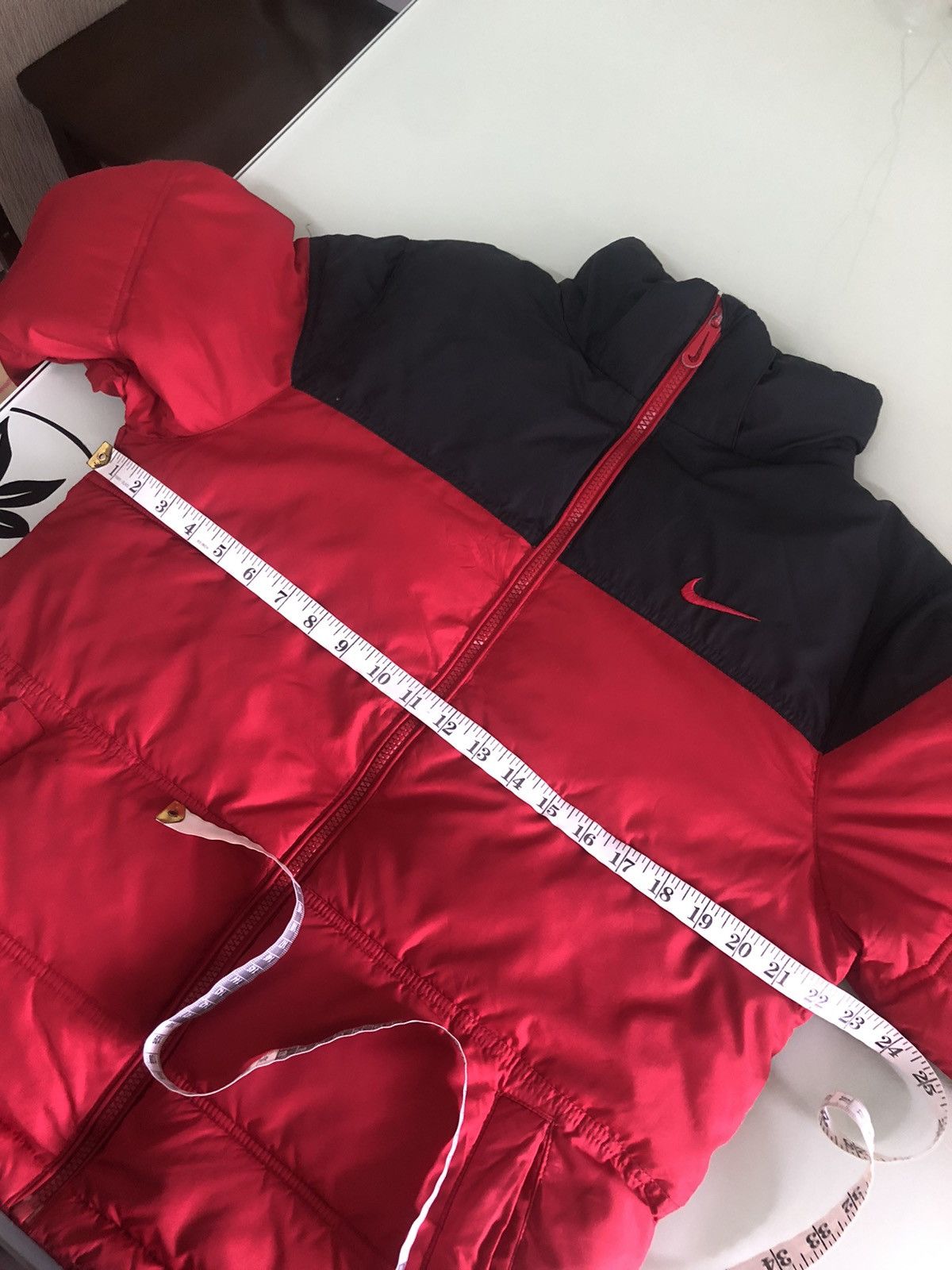 Nike Vintage y2k Nike Small Swoosh Puffer Jackets Size US M / EU 48-50 / 2 - 22 Thumbnail