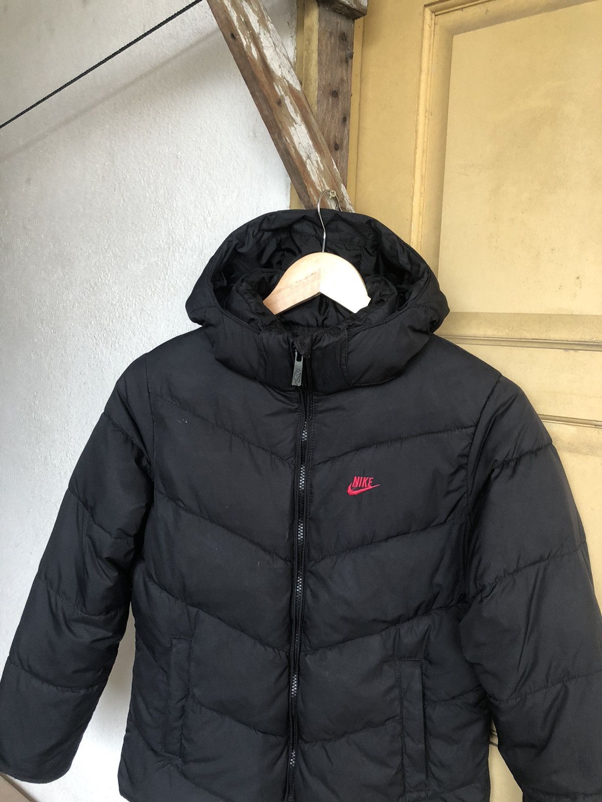 Nike Fast Shipping❗️Vintage y2k Nike Womens Puffer Jackets Size M / US 6-8 / IT 42-44 - 1 Thumbnail