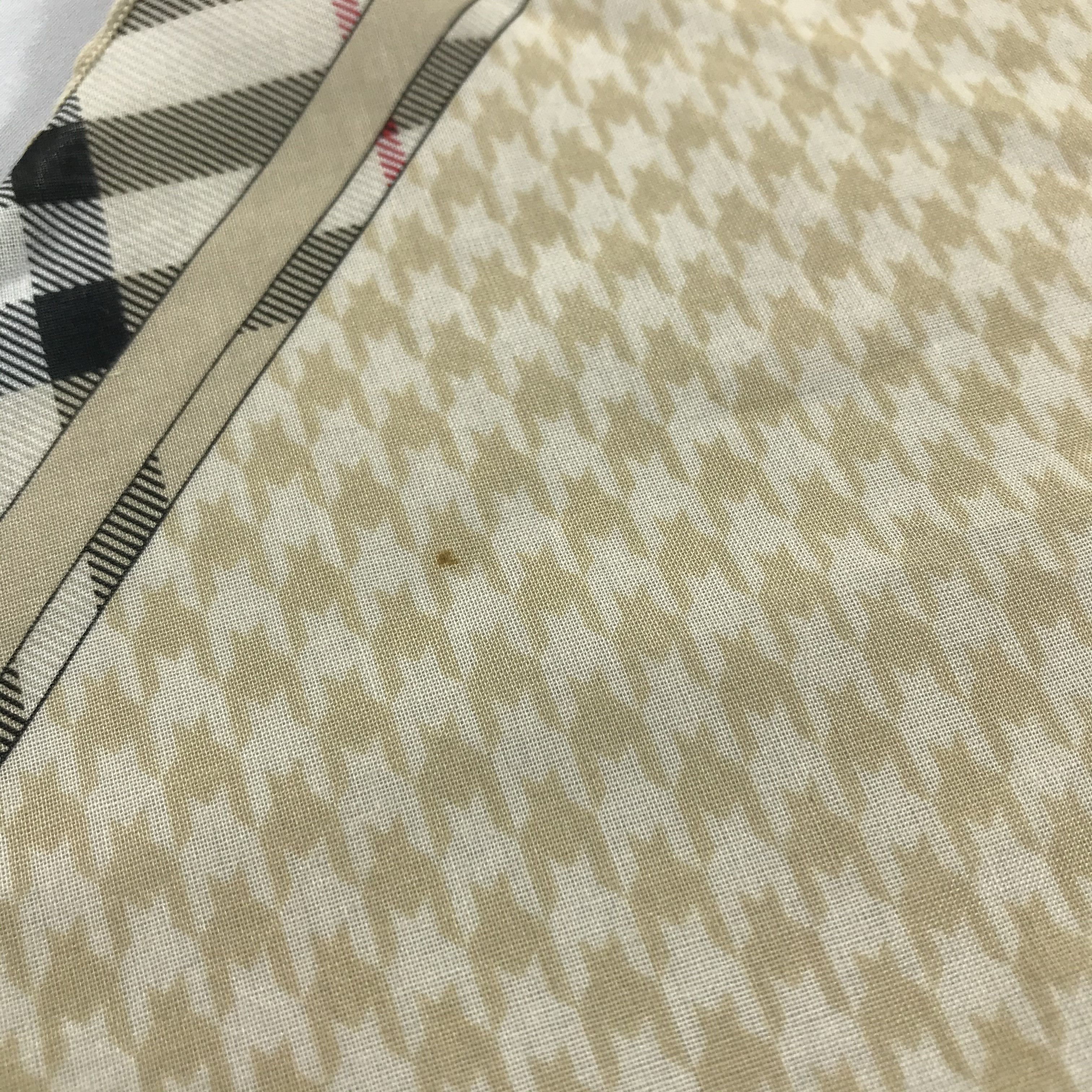 Burberry Burberry Hounds Tooth Handkerchief Neckerchief Bandana H887 Size ONE SIZE - 5 Thumbnail