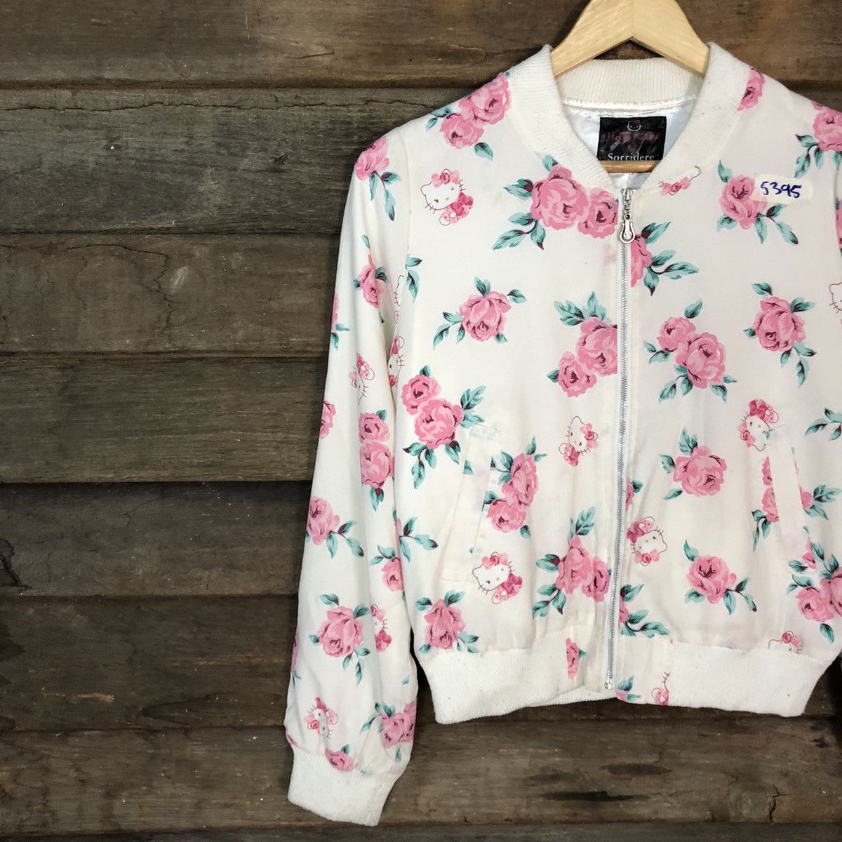 Japanese Brand Hello Kitty X Sorridere cardigan White Sweater #5395 Size M / US 6-8 / IT 42-44 - 7 Thumbnail