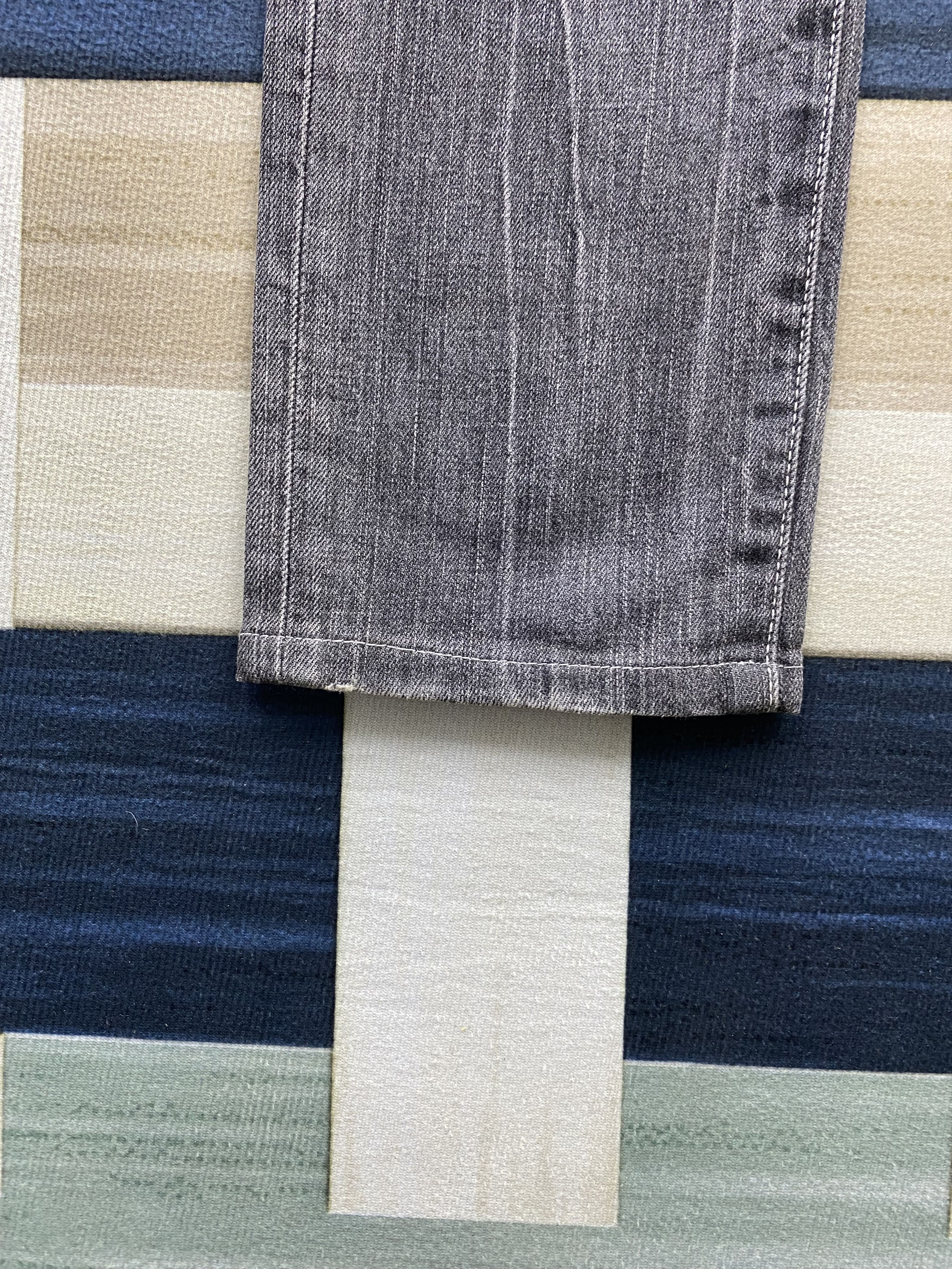 Japanese Brand × Uniqlo × Vintage Vintage Y2K Uniqlo Skinny Fit Faded Black Denim Jean Size US 29 - 8 Thumbnail