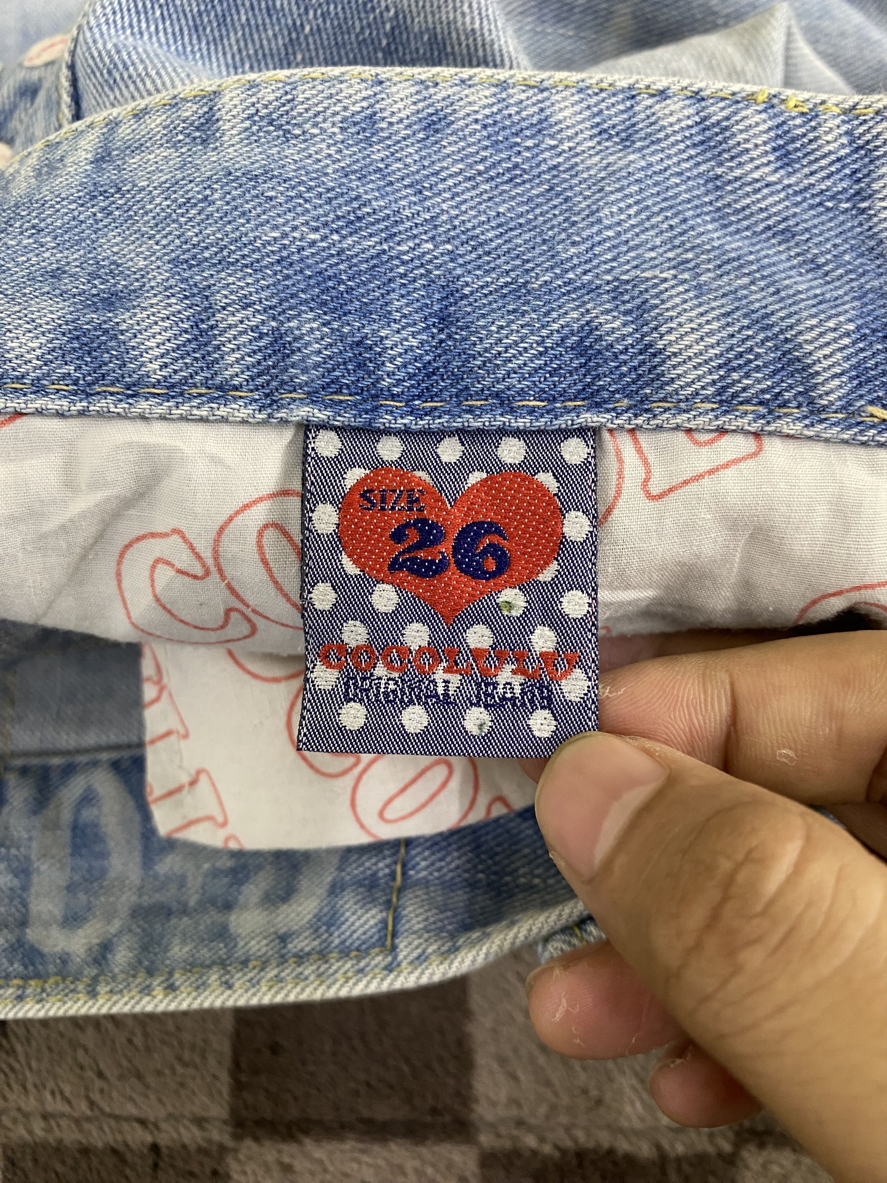 Japanese Brand Vintage Japanese Brand Cocolulu Faded Blue Denim Jean Size US 31 - 19 Thumbnail