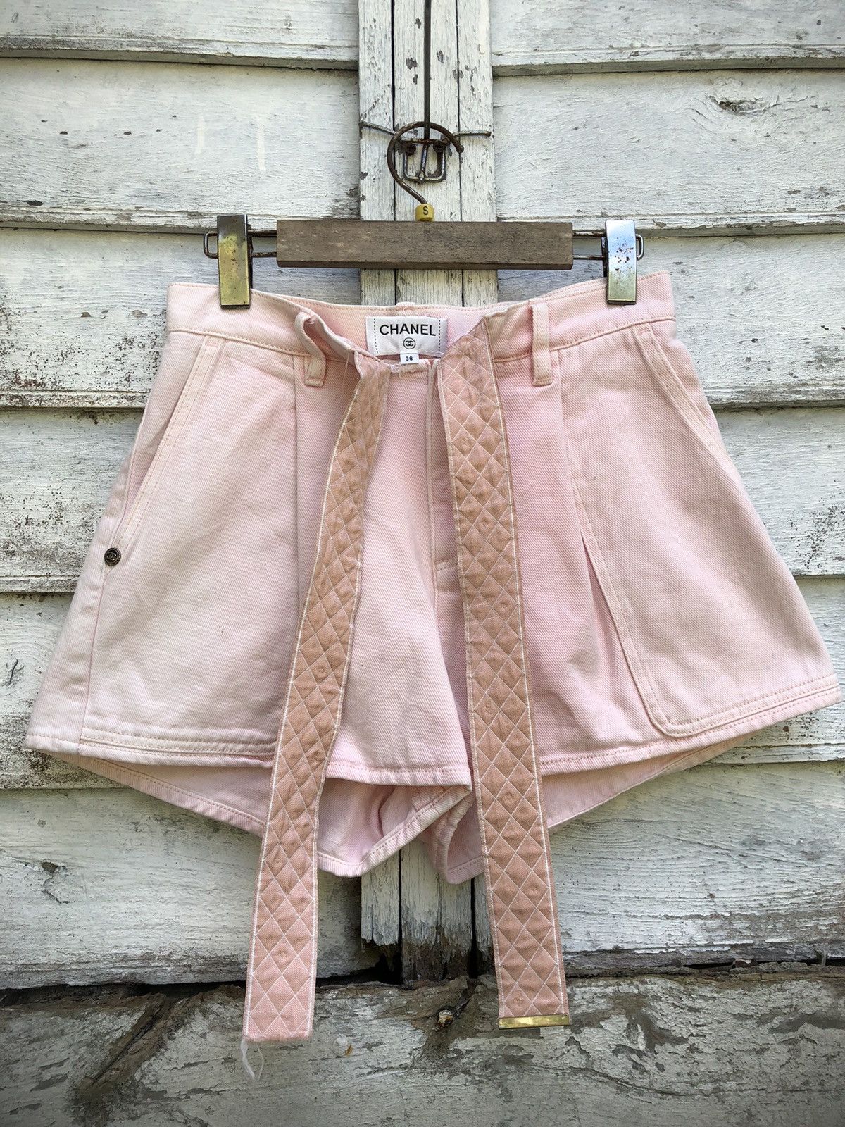 Chanel Chanel Belted Distressed Short Denim Pant Size 25" / US 0 / IT 36 - 2 Thumbnail