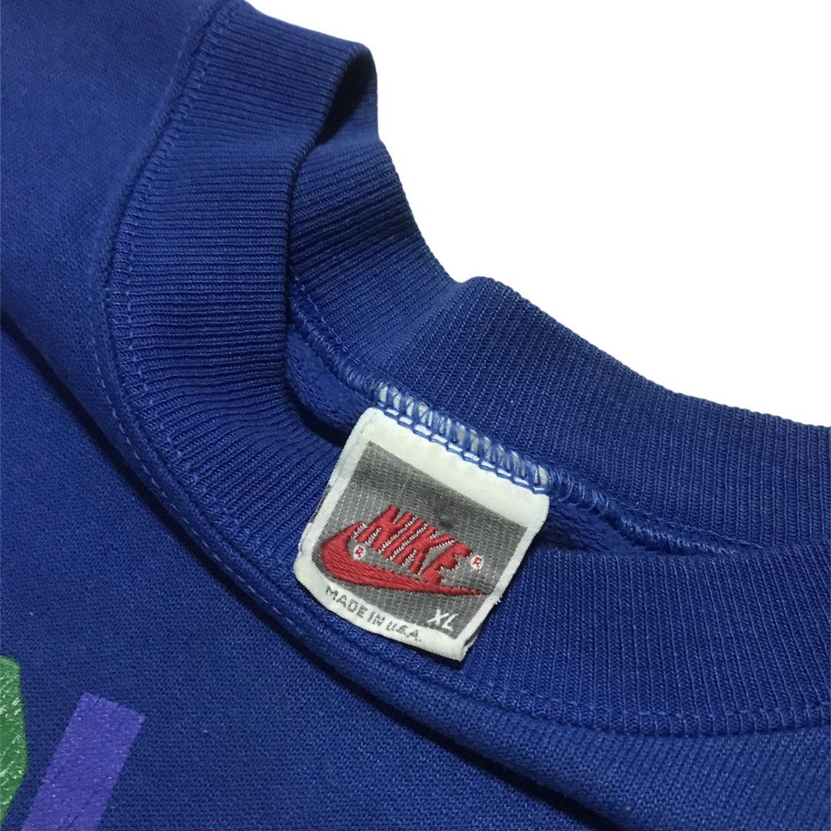 Vintage Nike Urban Jungle Gym Peace Logo Sweatshirt grey tag