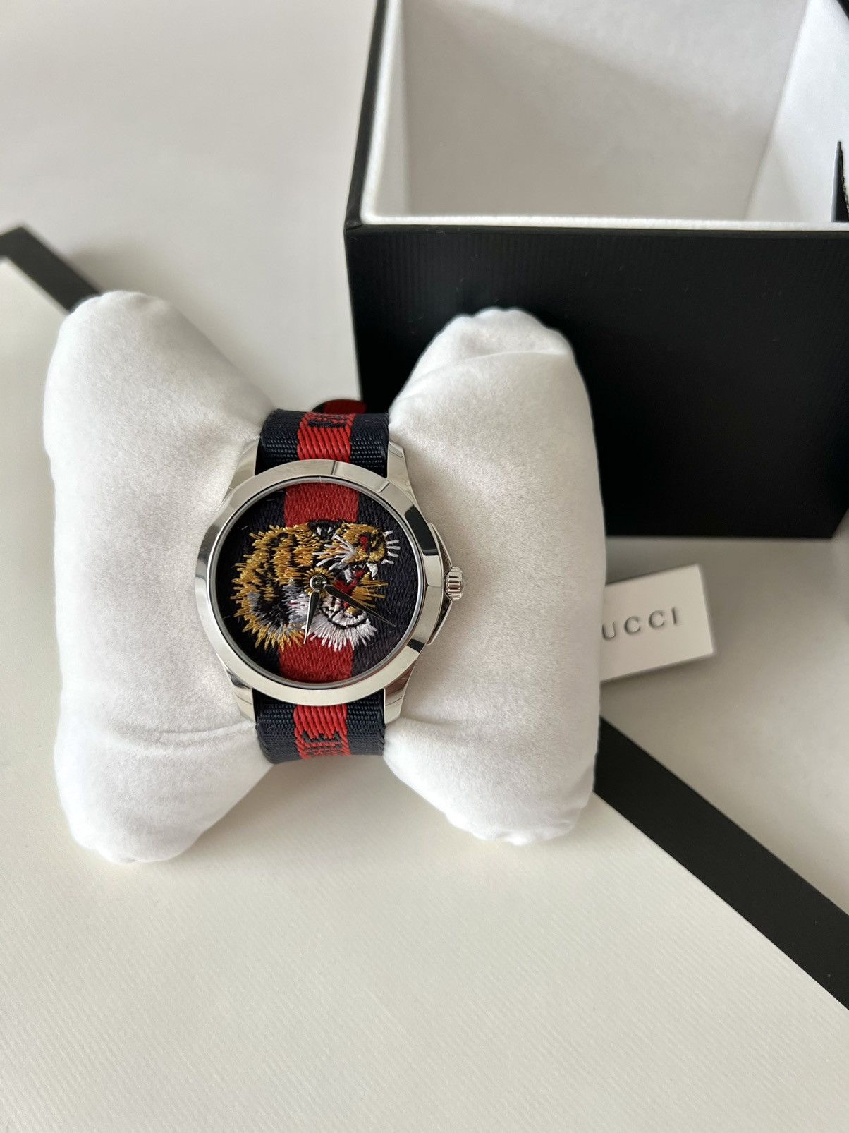 image of $1.1K Value Gucci Embroidered Tiger Dive Watch in Navy, Men's