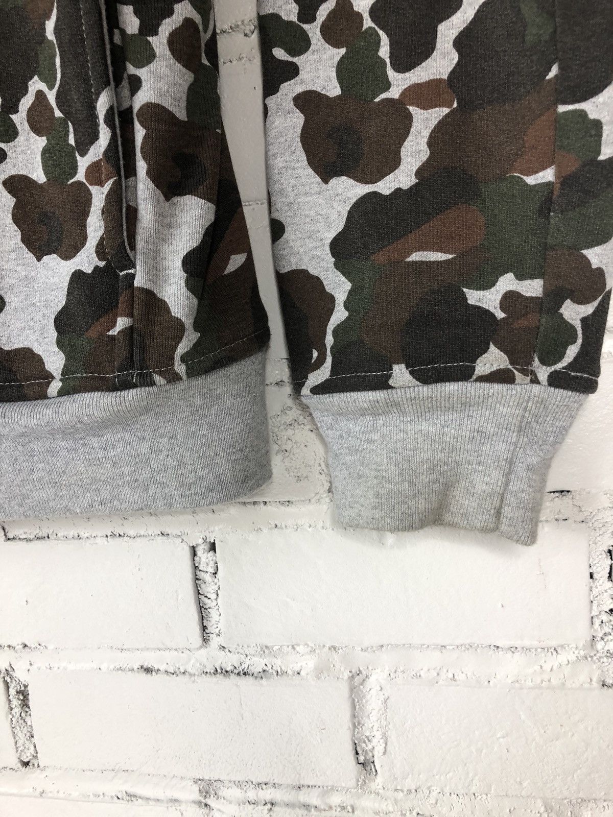 Supreme FW/13 Supreme Bubble Camo Fleece Varsity Snap Up Size US L / EU 52-54 / 3 - 5 Thumbnail